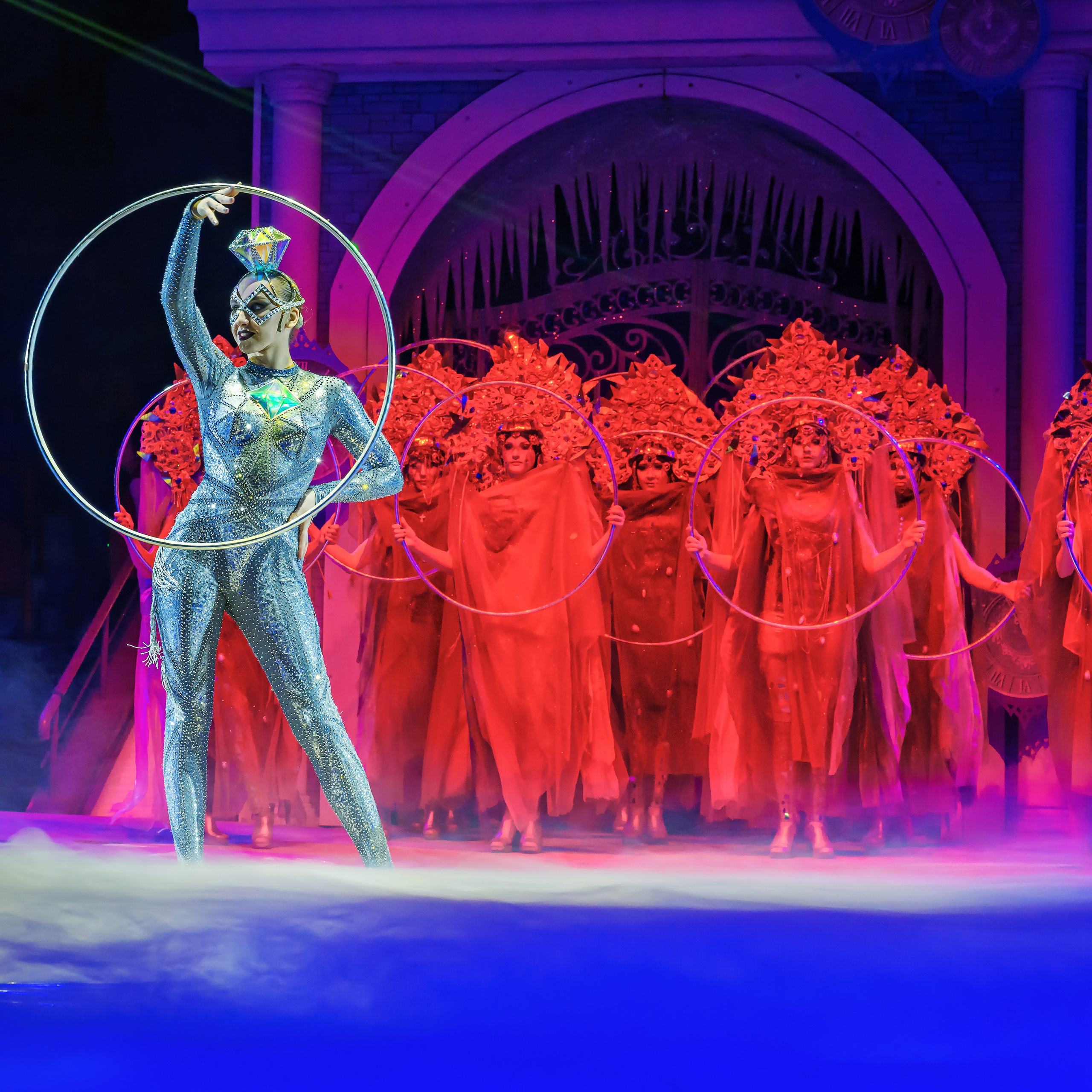 «13 месяцев. Шоу ледяных фонтанов»❄💙. Фотограф Андрей Пухов (Jazz)