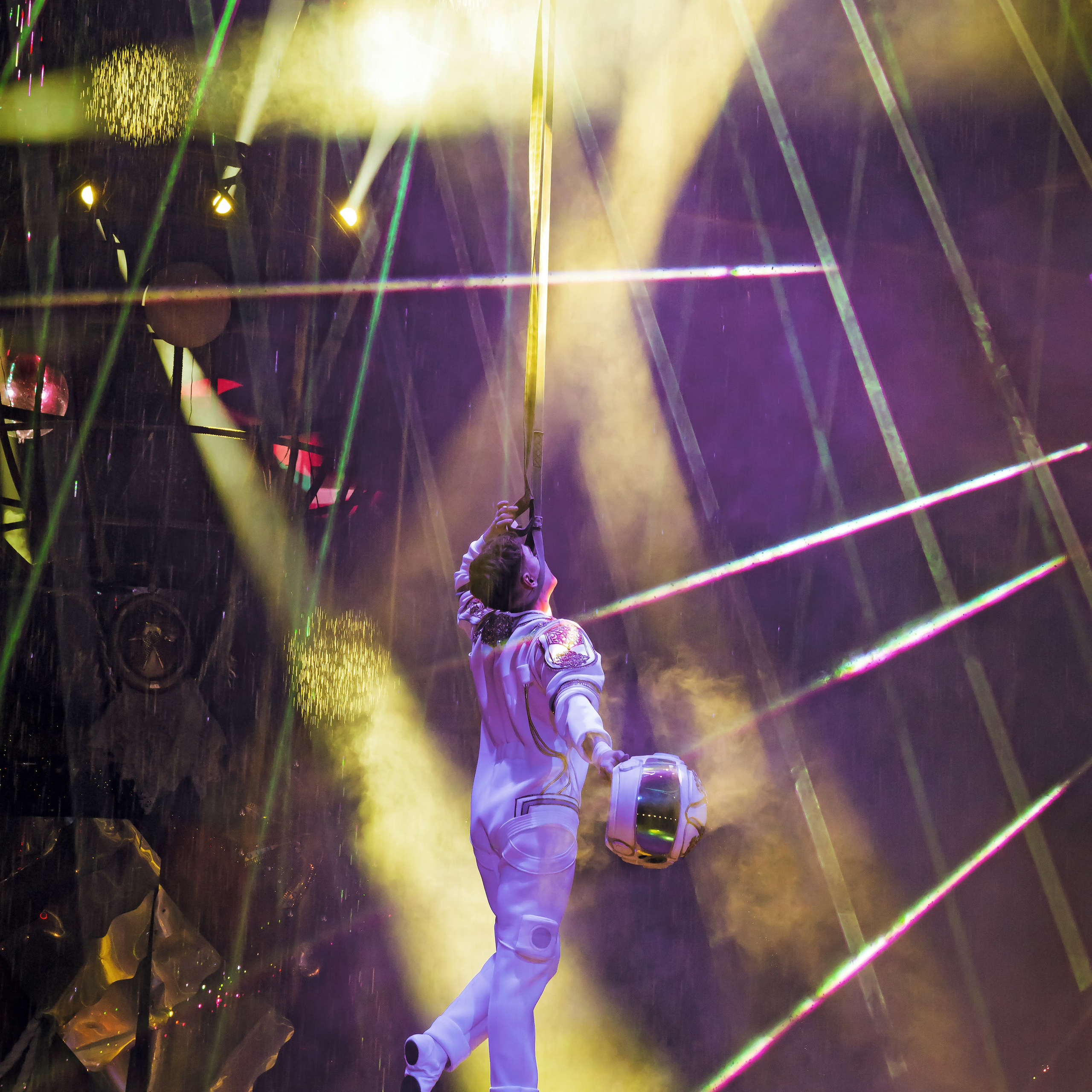 Шоу фонтанов «Принц цирка» 🎪 09.11.2024. Фотограф Андрей Пухов (Jazz)