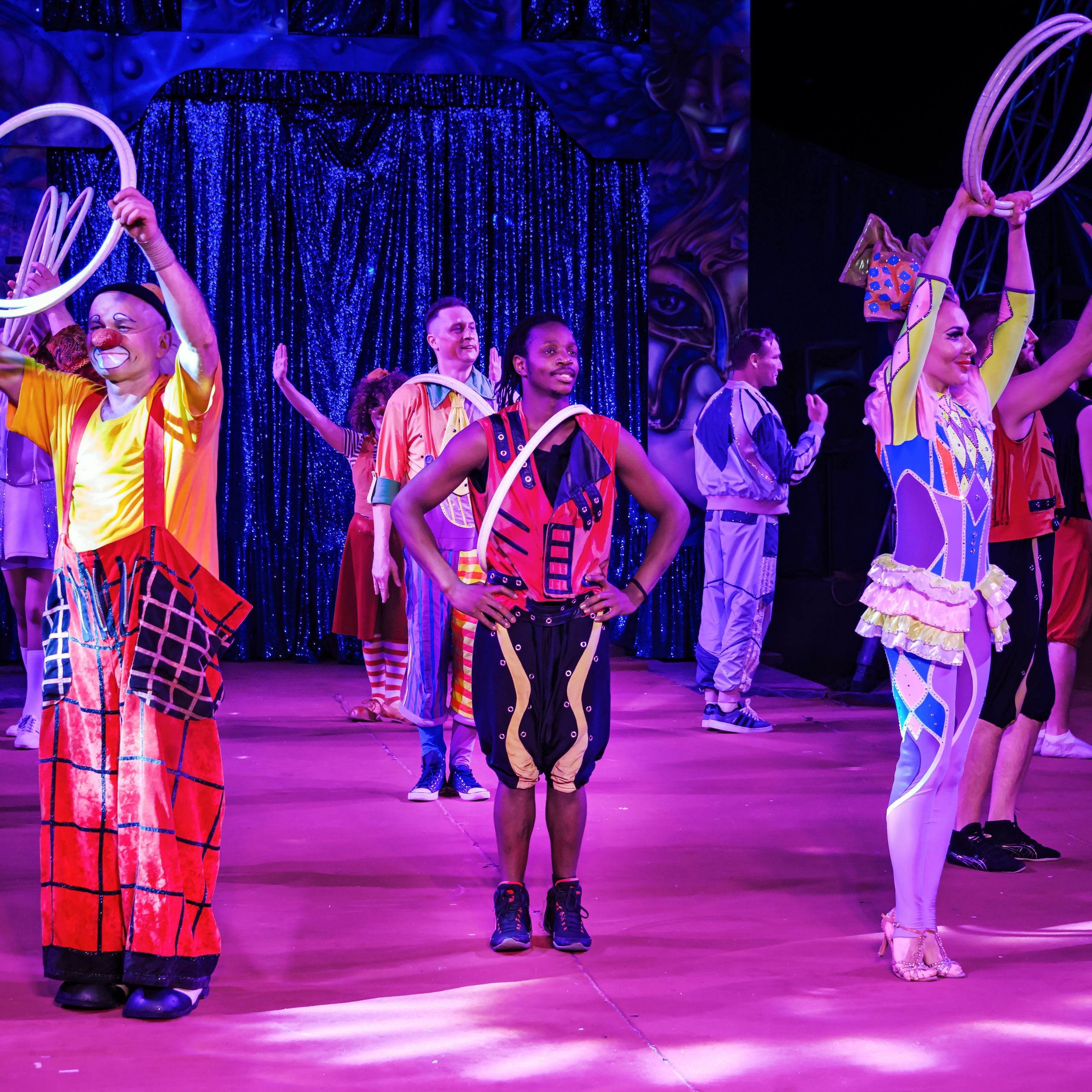 Международный цирк"HAPPY CIRCUS». Фотограф Андрей Пухов (Jazz)