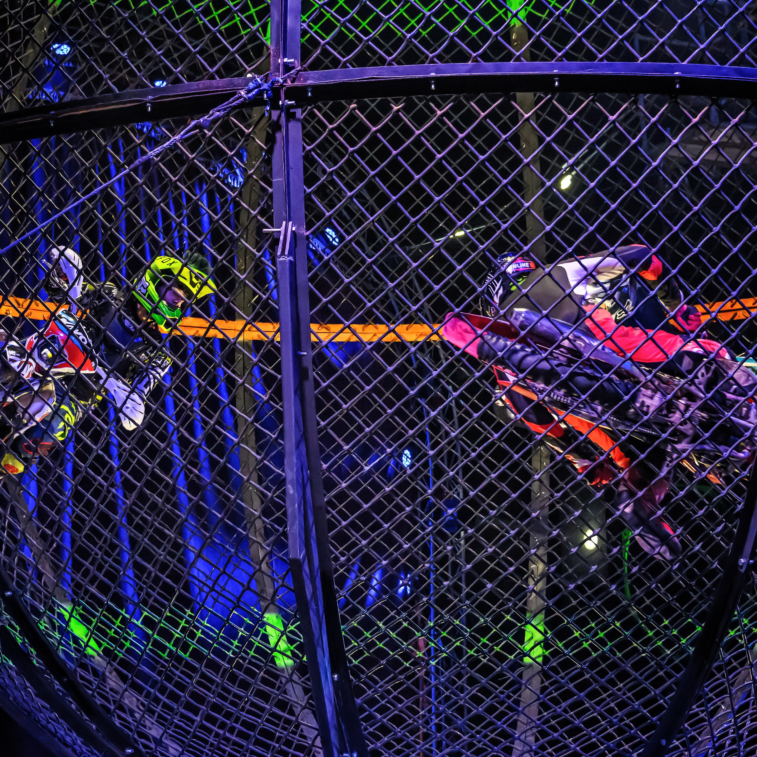 Шоу Демидовых. Цирковой фотограф Андрей Пухов (Jazz)