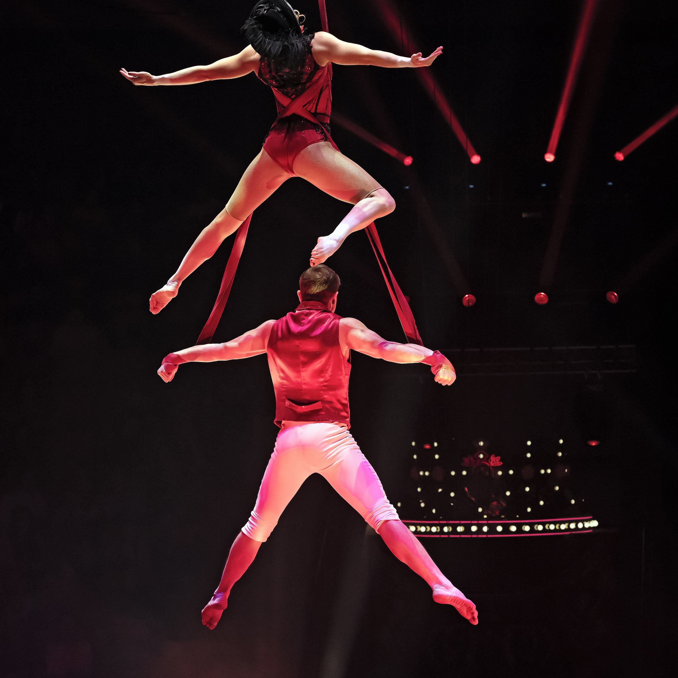 ГРАНДИОЗНОЕ ЦИРКОВОЕ ШОУ ЗАСЛУЖЕННОГО АРТИСТА РОССИИ ГИИ ЭРАДЗЕ. Фотограф Андрей Пухов (Jazz)