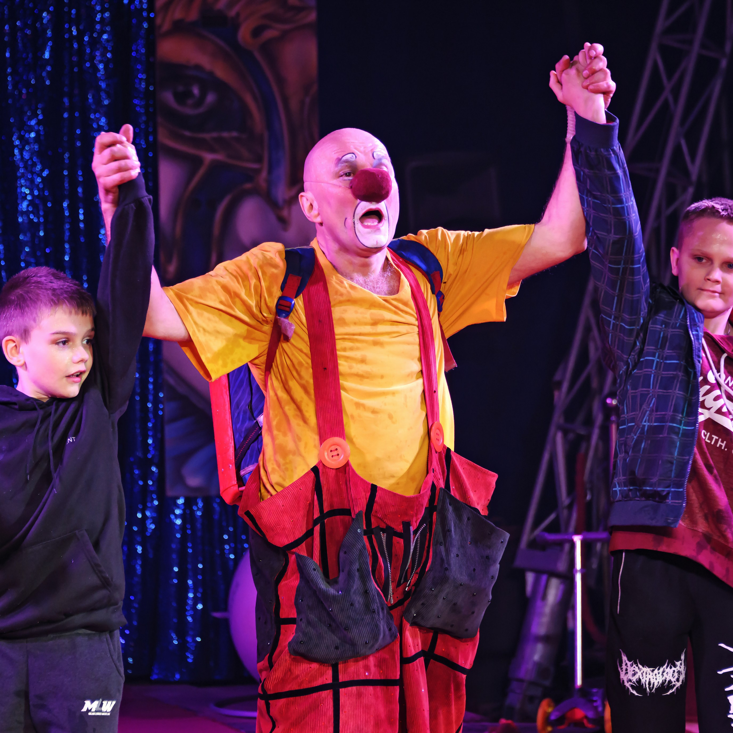 Международный цирк"HAPPY CIRCUS». Фотограф Андрей Пухов (Jazz)