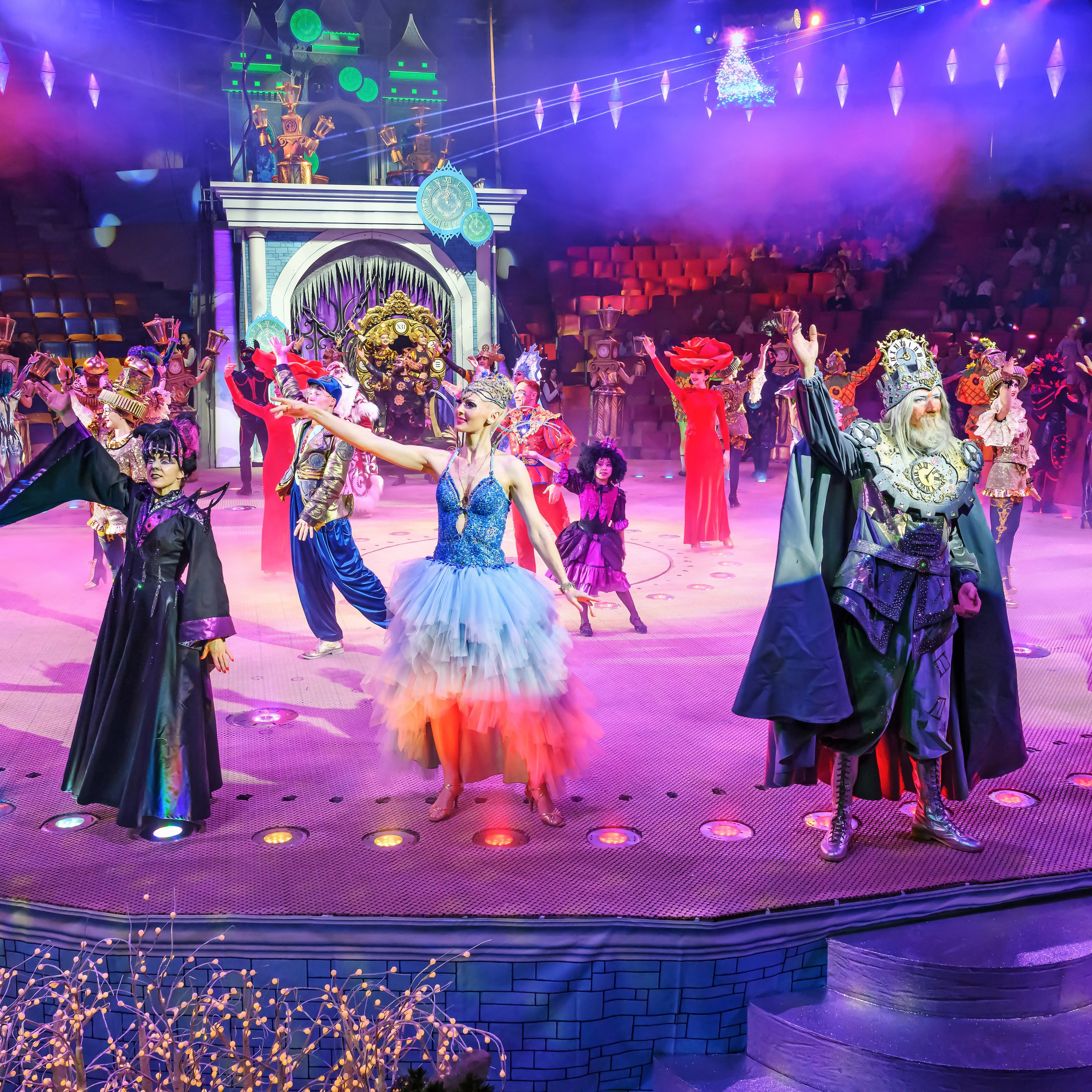 «13 месяцев. Шоу ледяных фонтанов»❄💙. Фотограф Андрей Пухов (Jazz)