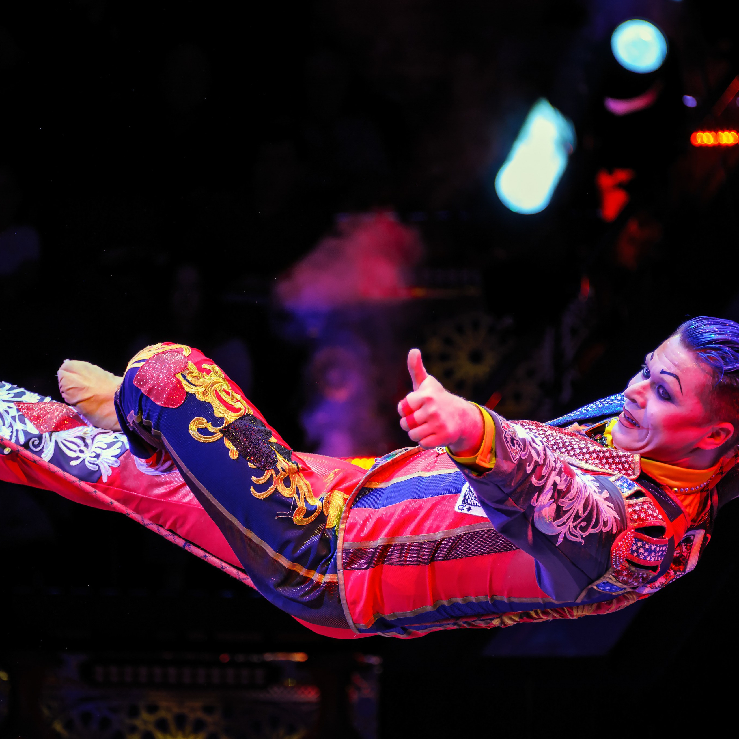 Песчаная сказка Гии Эрадзе — волшебное шоу 🎪, которое должен увидеть каждый, кто ценит красоту🌹, талант 🎭 и умение мечтать 💫. Цирковой фотограф Андрей Пухов (Jazz)