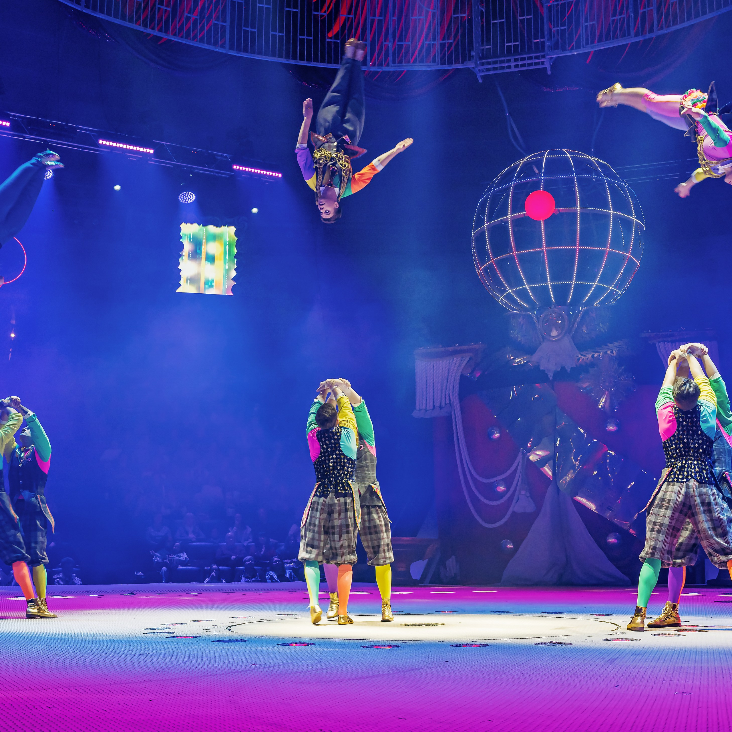 Шоу фонтанов «Принц цирка» 🎪 09.11.2024. Фотограф Андрей Пухов (Jazz)