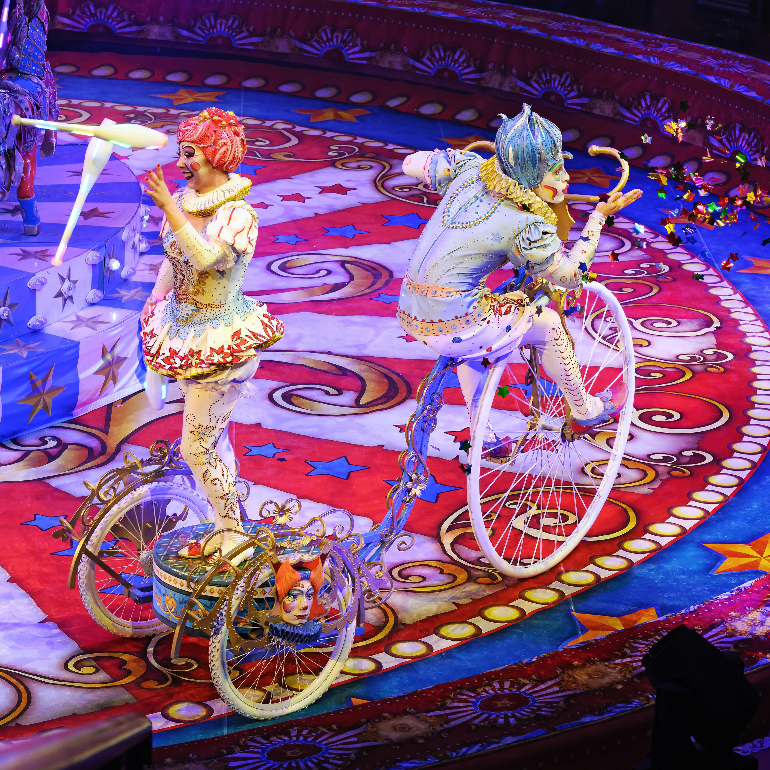 ГРАНДИОЗНОЕ ЦИРКОВОЕ ШОУ ЗАСЛУЖЕННОГО АРТИСТА РОССИИ ГИИ ЭРАДЗЕ. Фотограф Андрей Пухов (Jazz)