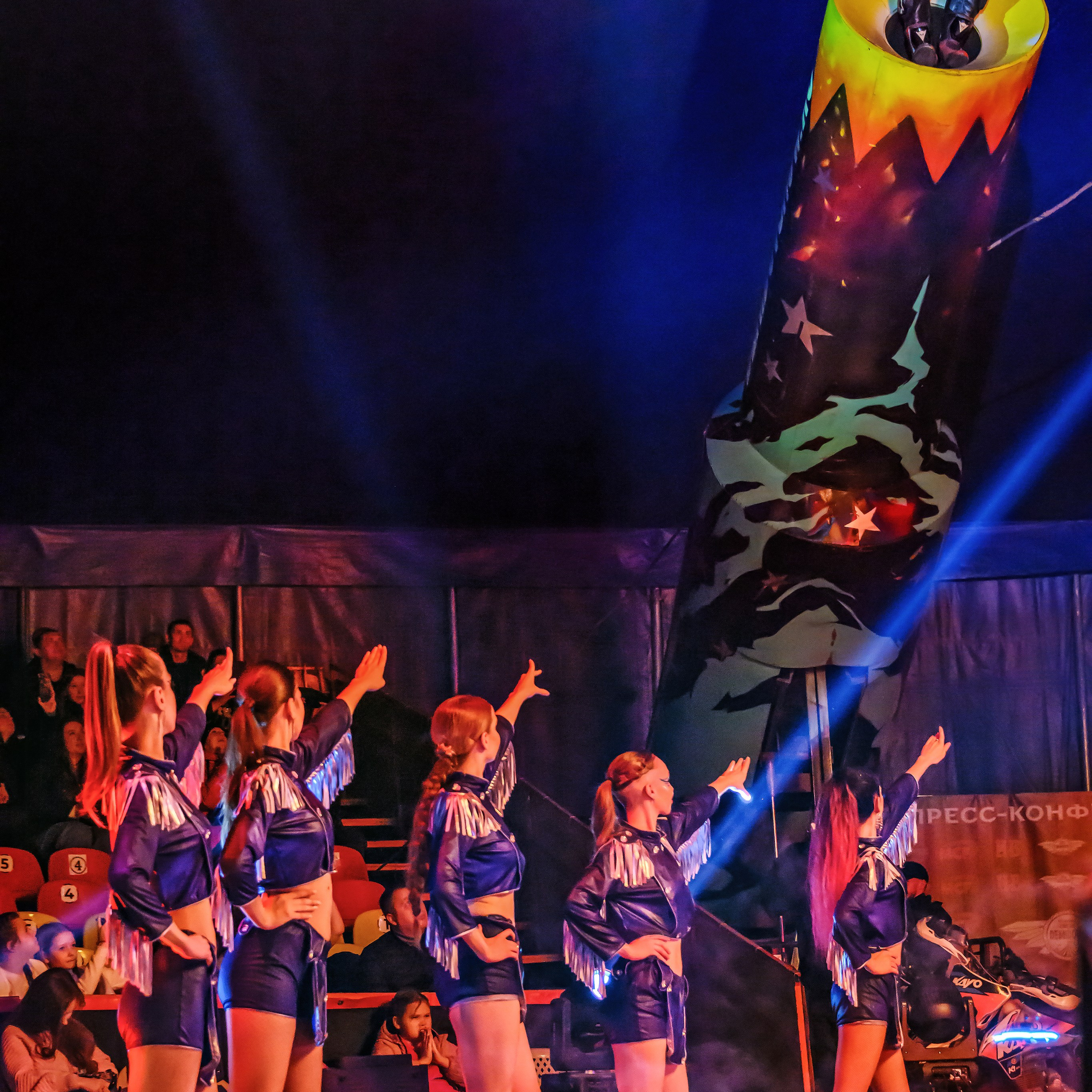 Шоу Демидовых. Цирковой фотограф Андрей Пухов (Jazz)