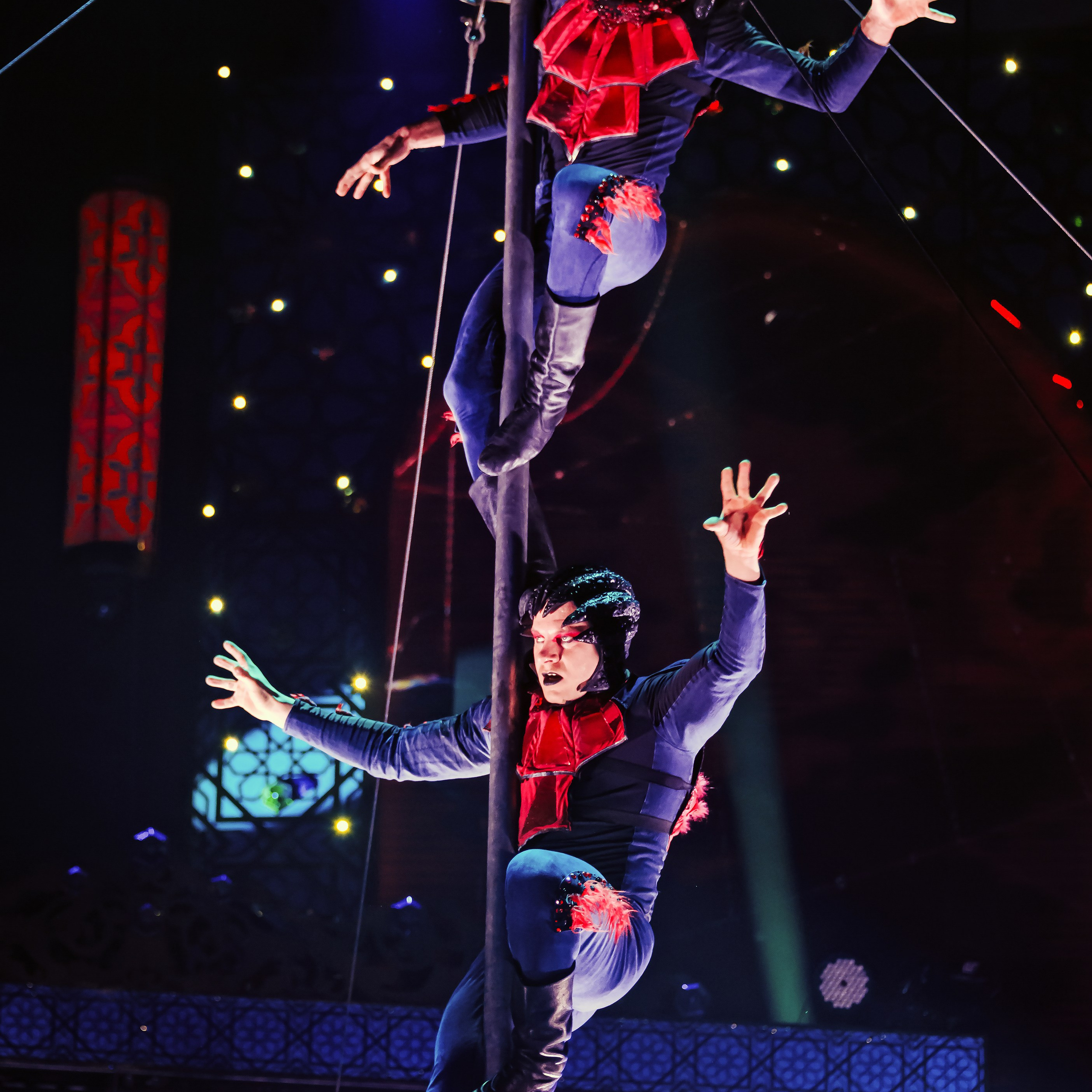 Песчаная сказка Гии Эрадзе — волшебное шоу 🎪, которое должен увидеть каждый, кто ценит красоту🌹, талант 🎭 и умение мечтать 💫. Цирковой фотограф Андрей Пухов (Jazz)