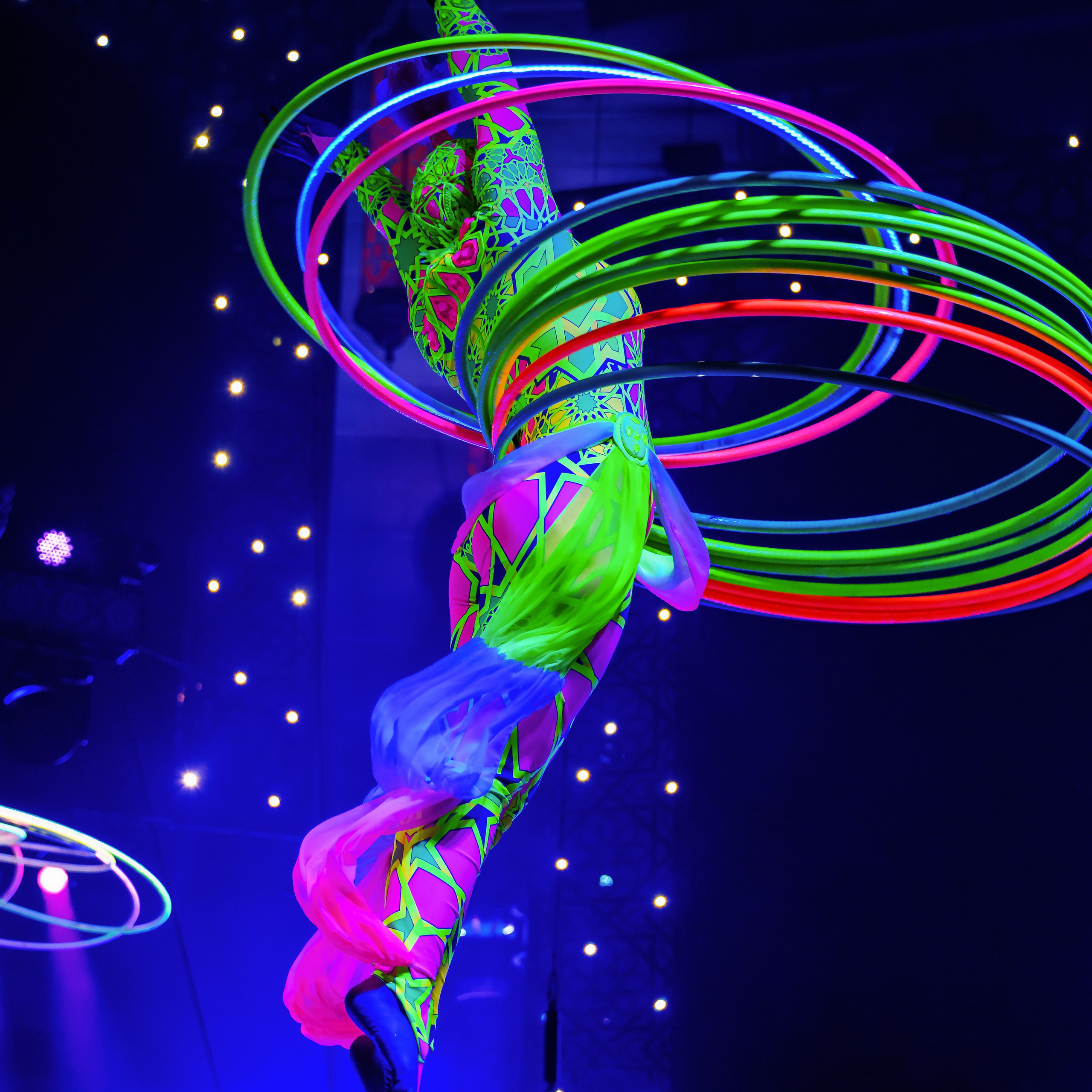 Песчаная сказка Гии Эрадзе — волшебное шоу 🎪, которое должен увидеть каждый, кто ценит красоту🌹, талант 🎭 и умение мечтать 💫. Цирковой фотограф Андрей Пухов (Jazz)