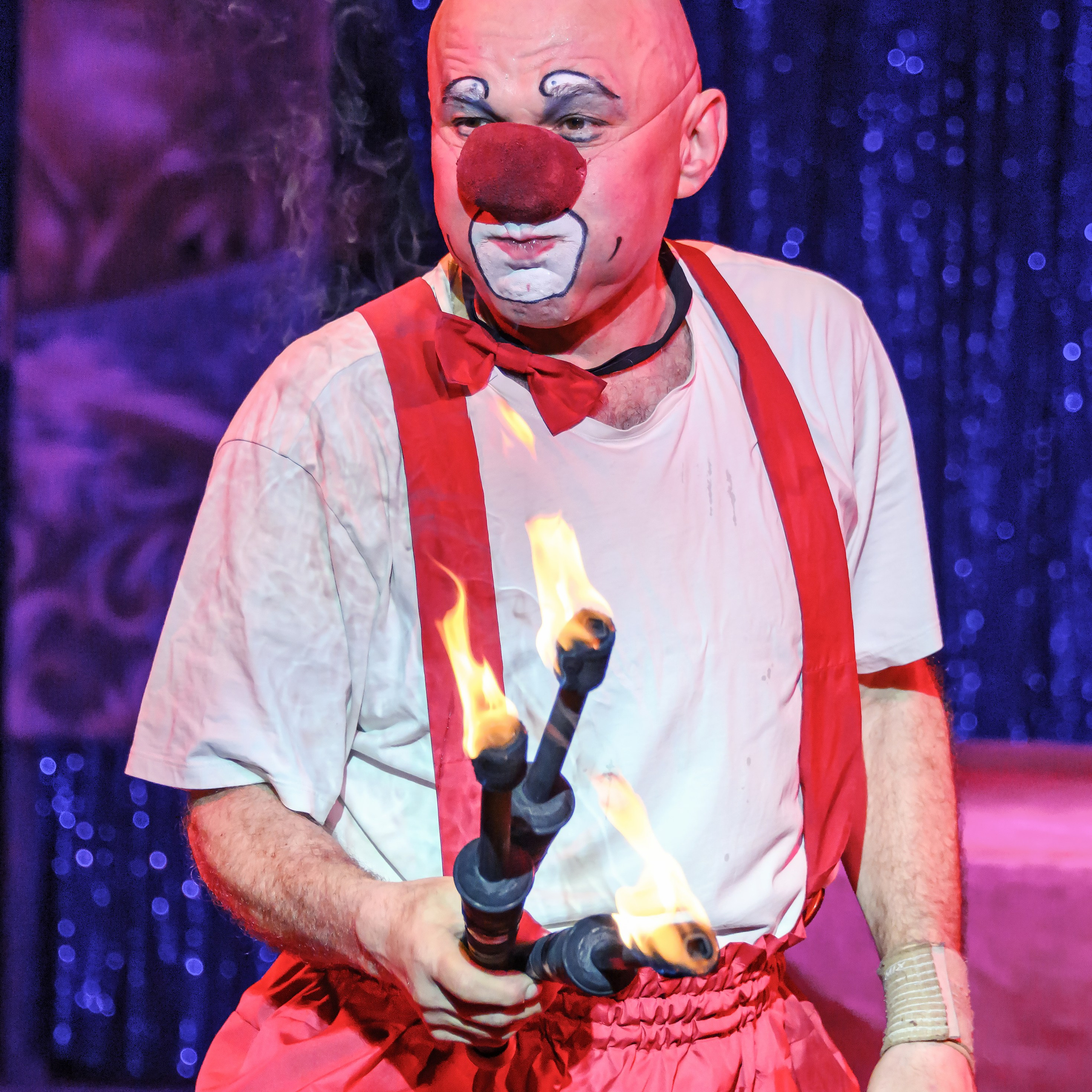 Международный цирк"HAPPY CIRCUS». Фотограф Андрей Пухов (Jazz)