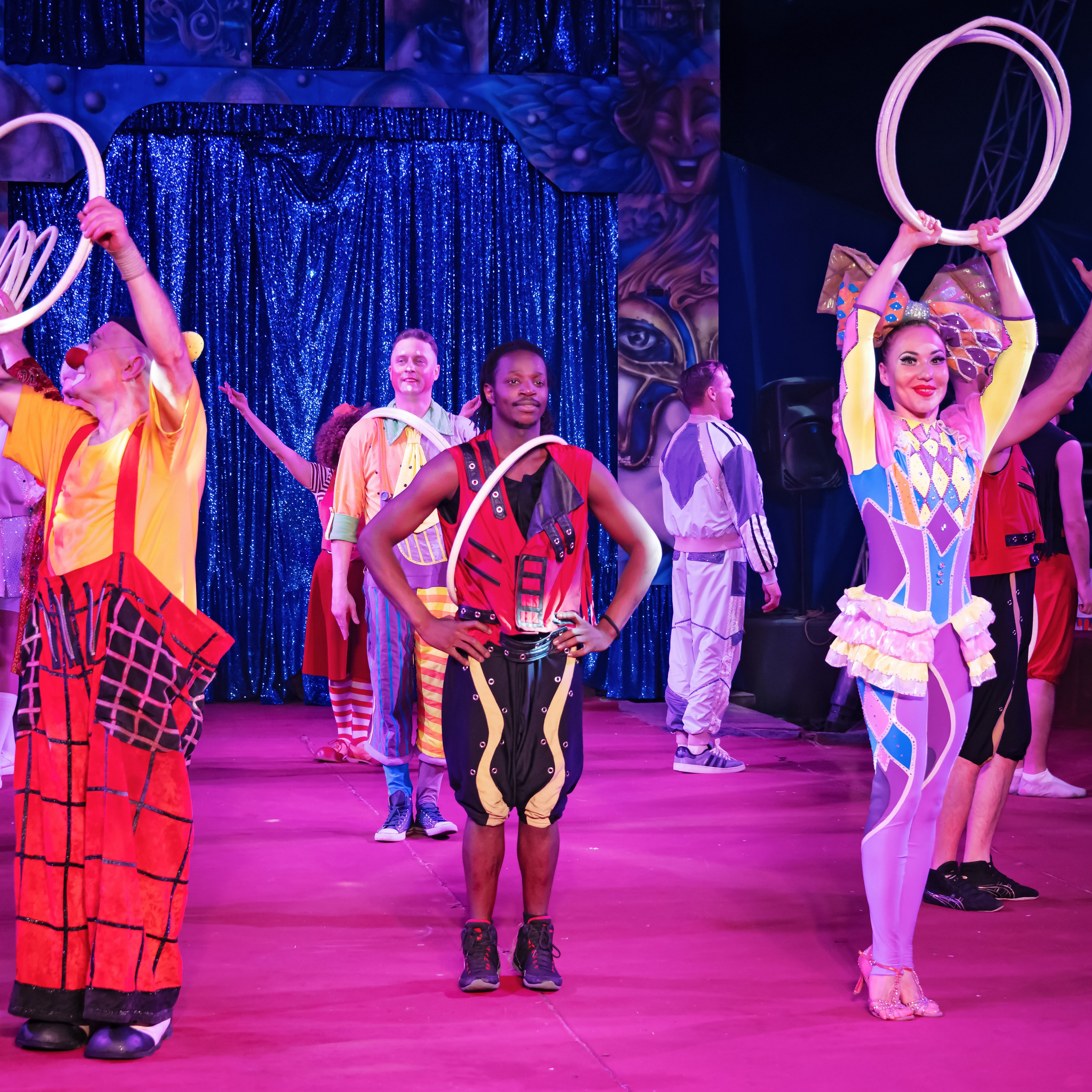 Международный цирк"HAPPY CIRCUS». Фотограф Андрей Пухов (Jazz)