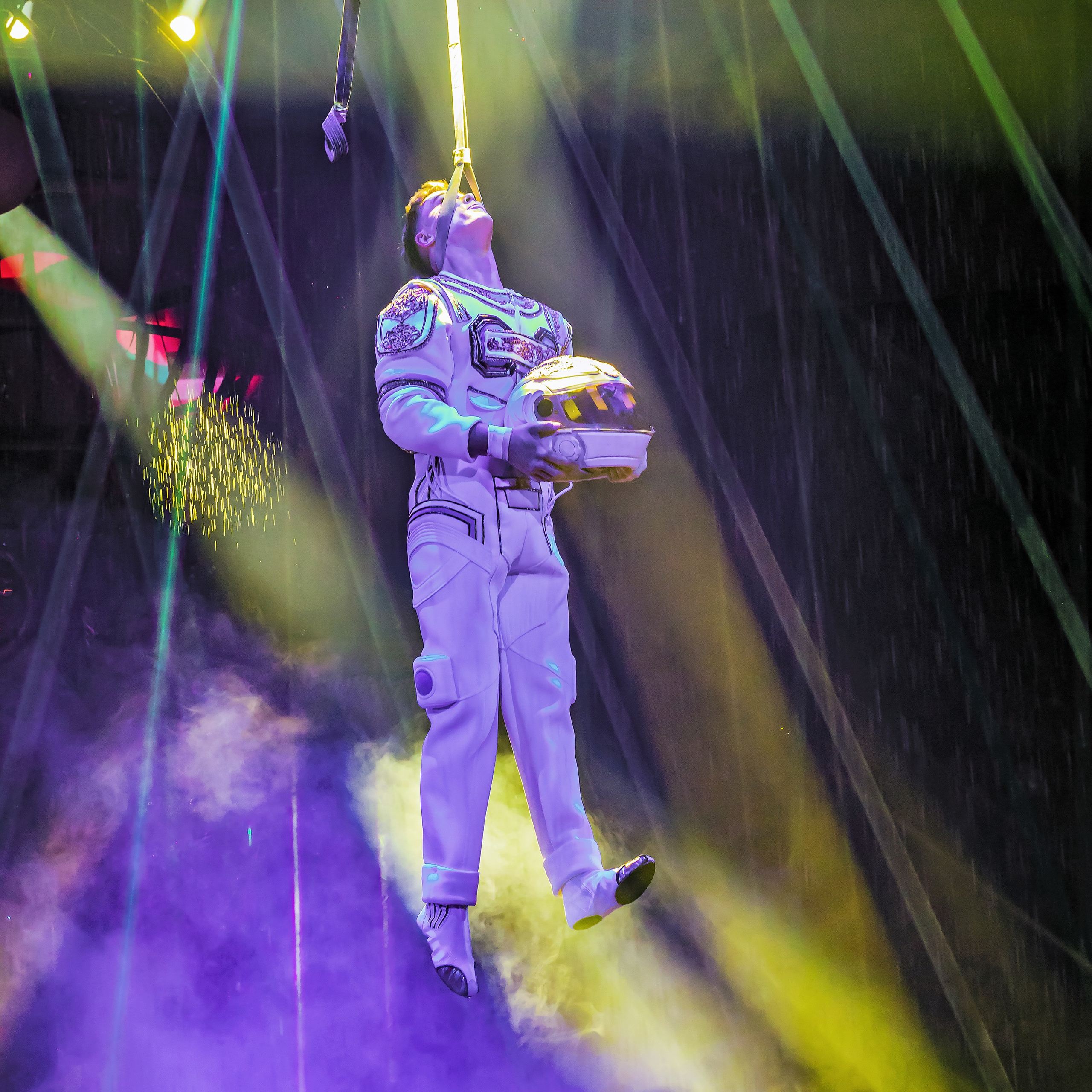 Шоу фонтанов «Принц цирка» 🎪 09.11.2024. Фотограф Андрей Пухов (Jazz)