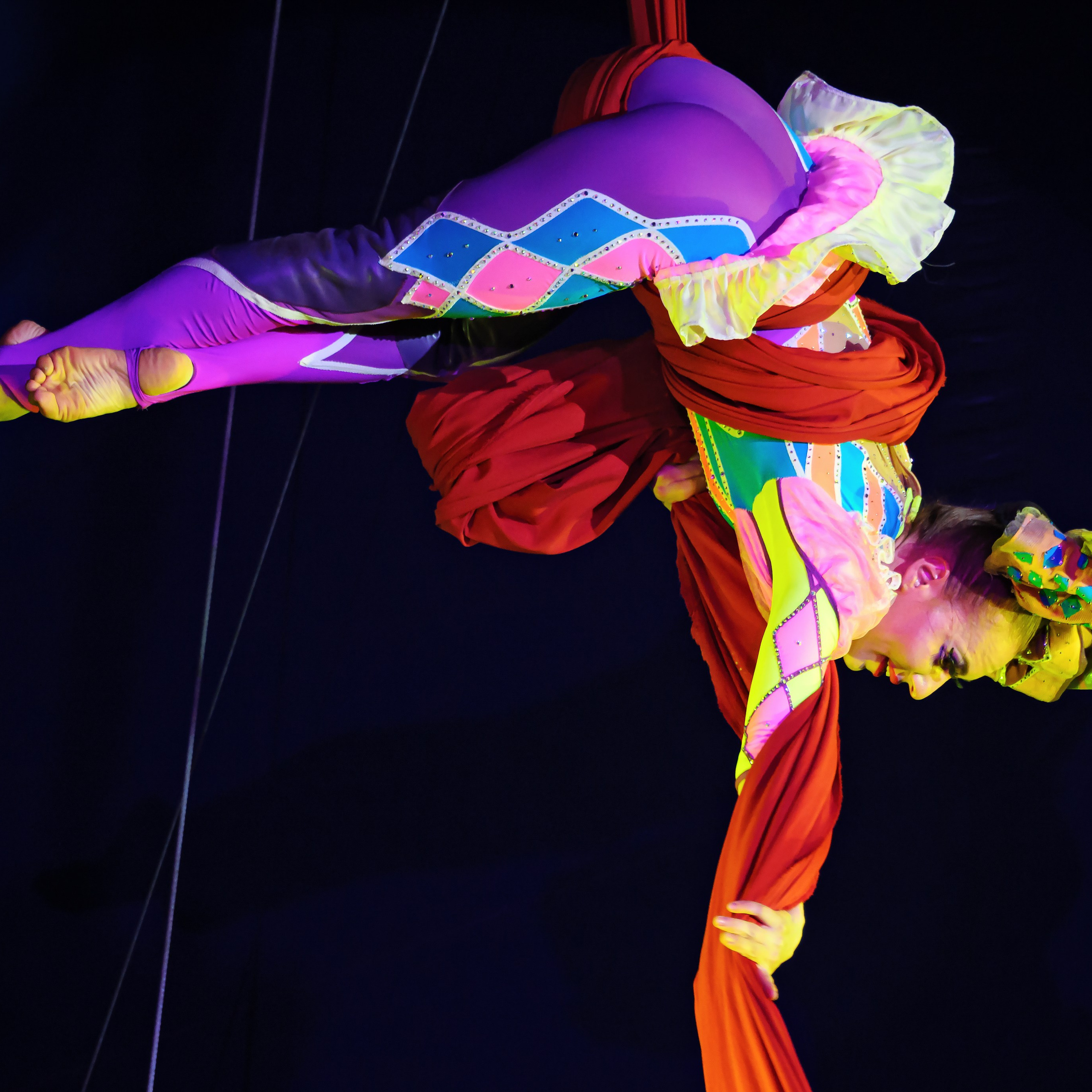 Международный цирк"HAPPY CIRCUS». Фотограф Андрей Пухов (Jazz)