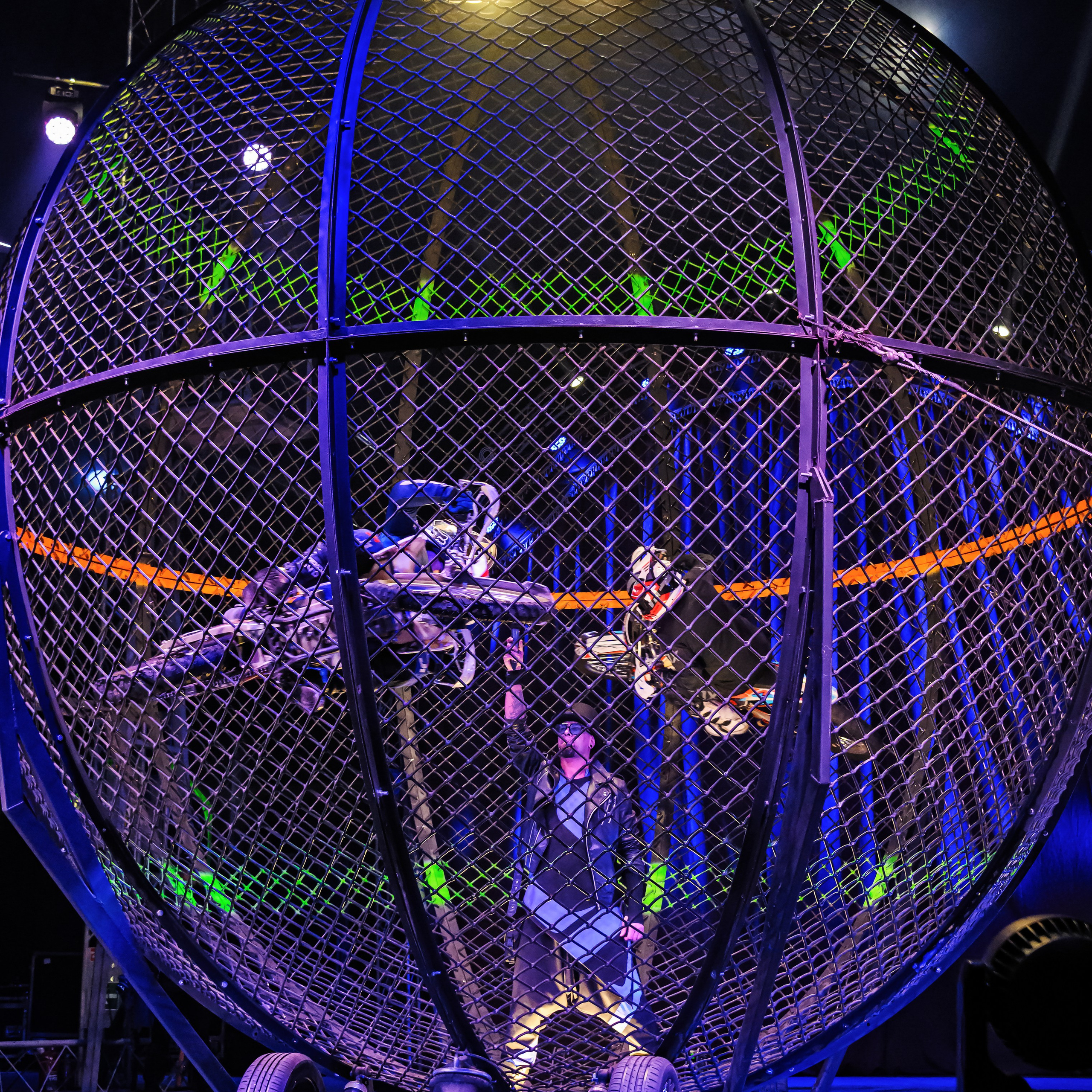 Шоу Демидовых. Цирковой фотограф Андрей Пухов (Jazz)