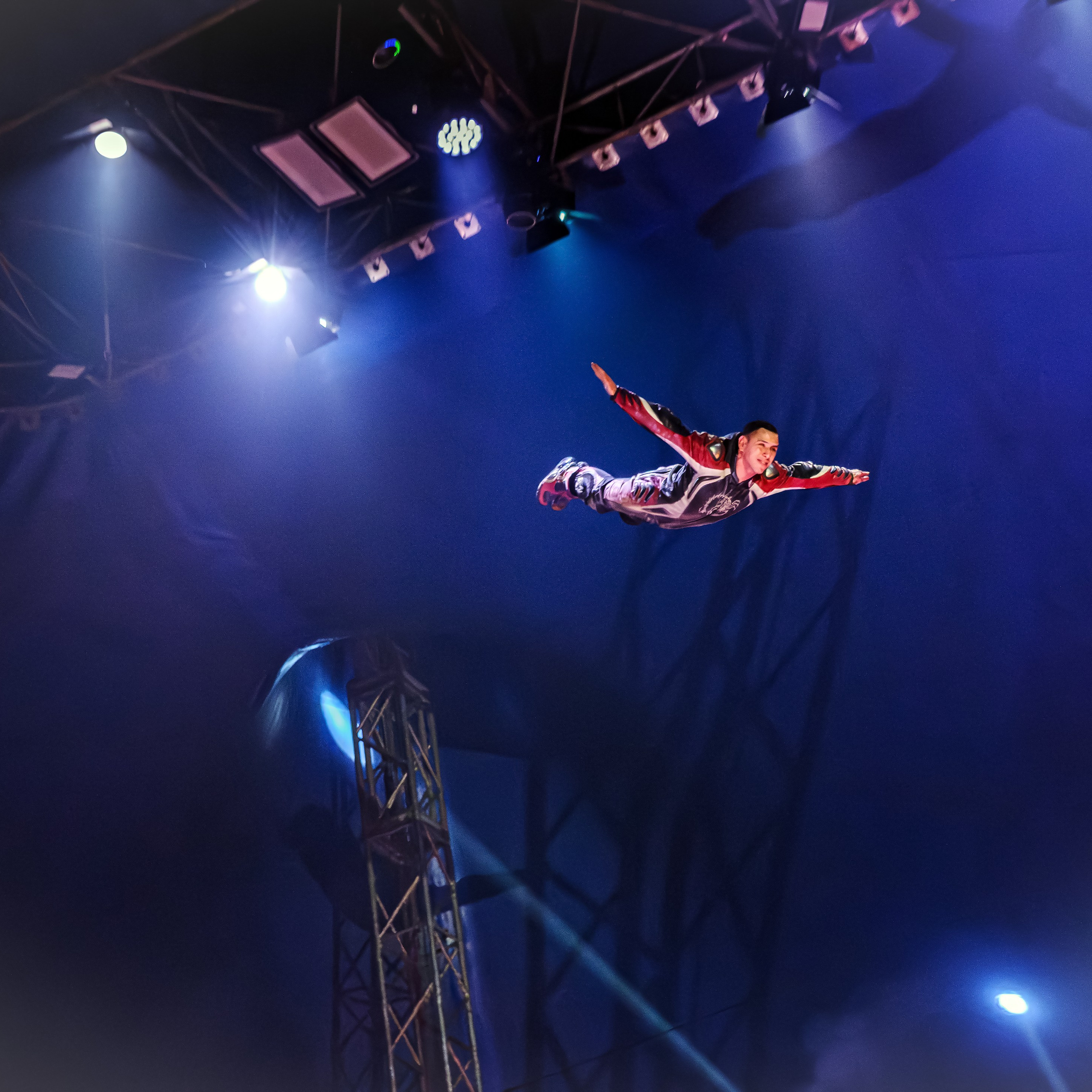 Шоу Демидовых. Цирковой фотограф Андрей Пухов (Jazz)