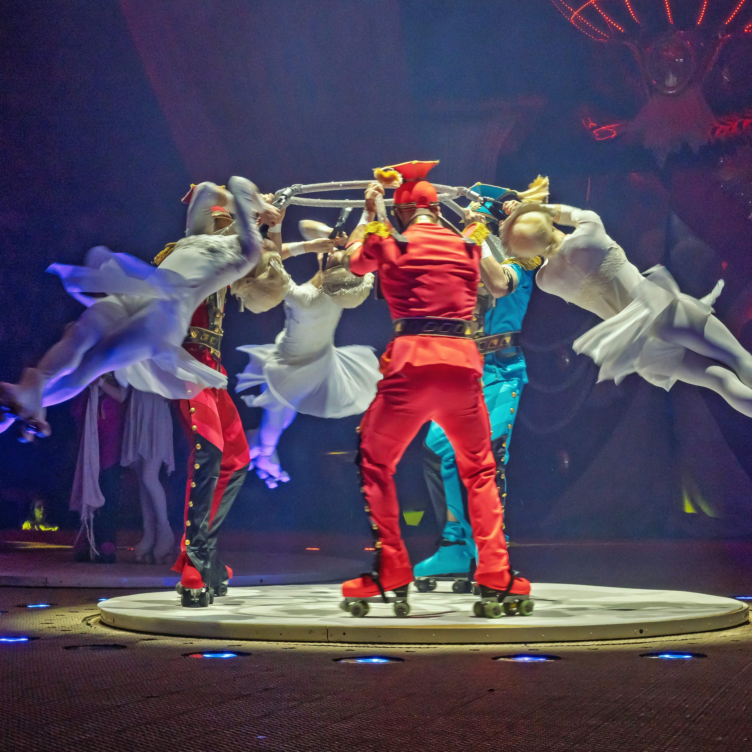 Шоу фонтанов «Принц цирка» 🎪 09.11.2024. Фотограф Андрей Пухов (Jazz)