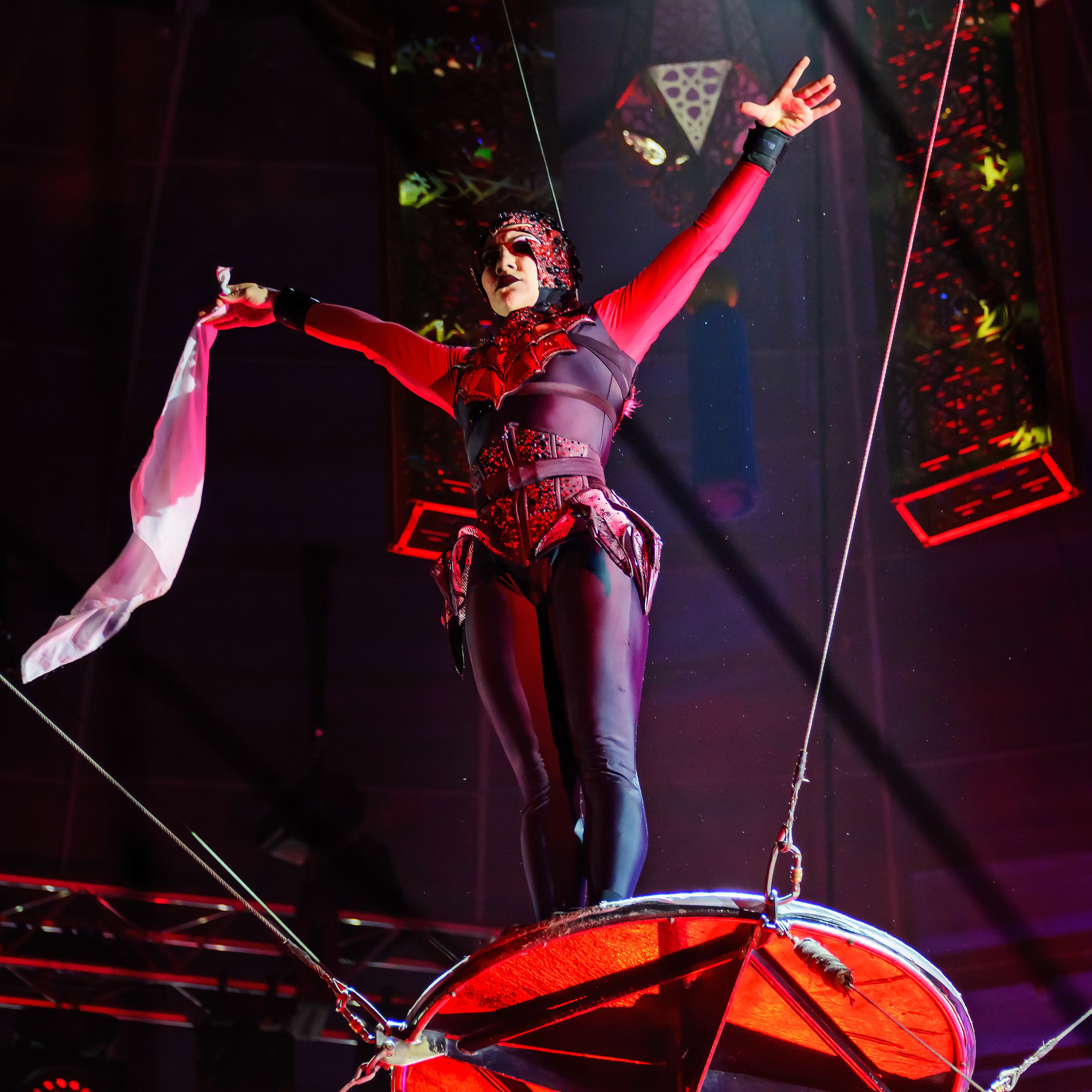 Песчаная сказка Гии Эрадзе — волшебное шоу 🎪, которое должен увидеть каждый, кто ценит красоту🌹, талант 🎭 и умение мечтать 💫. Цирковой фотограф Андрей Пухов (Jazz)