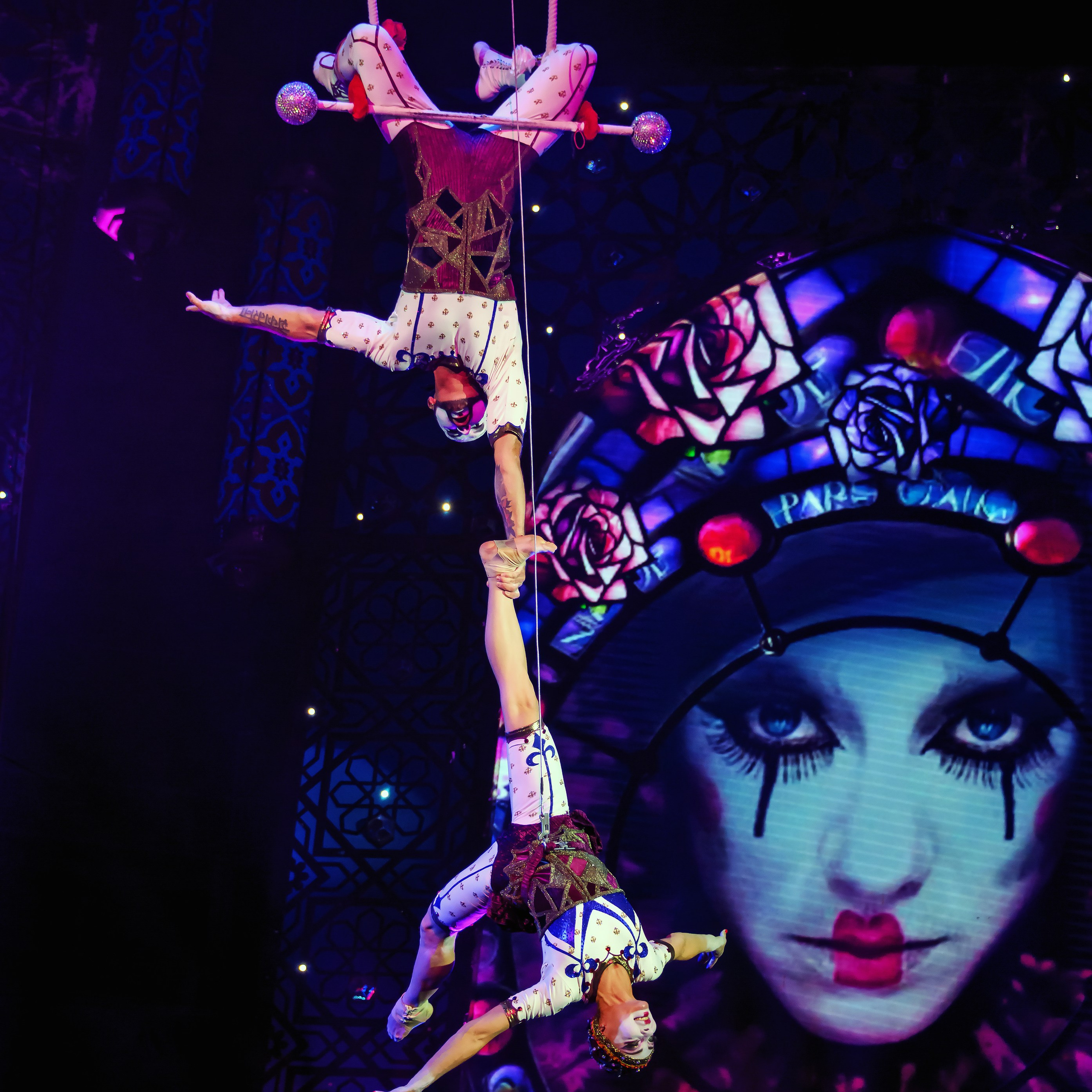 Песчаная сказка Гии Эрадзе — волшебное шоу 🎪, которое должен увидеть каждый, кто ценит красоту🌹, талант 🎭 и умение мечтать 💫. Цирковой фотограф Андрей Пухов (Jazz)