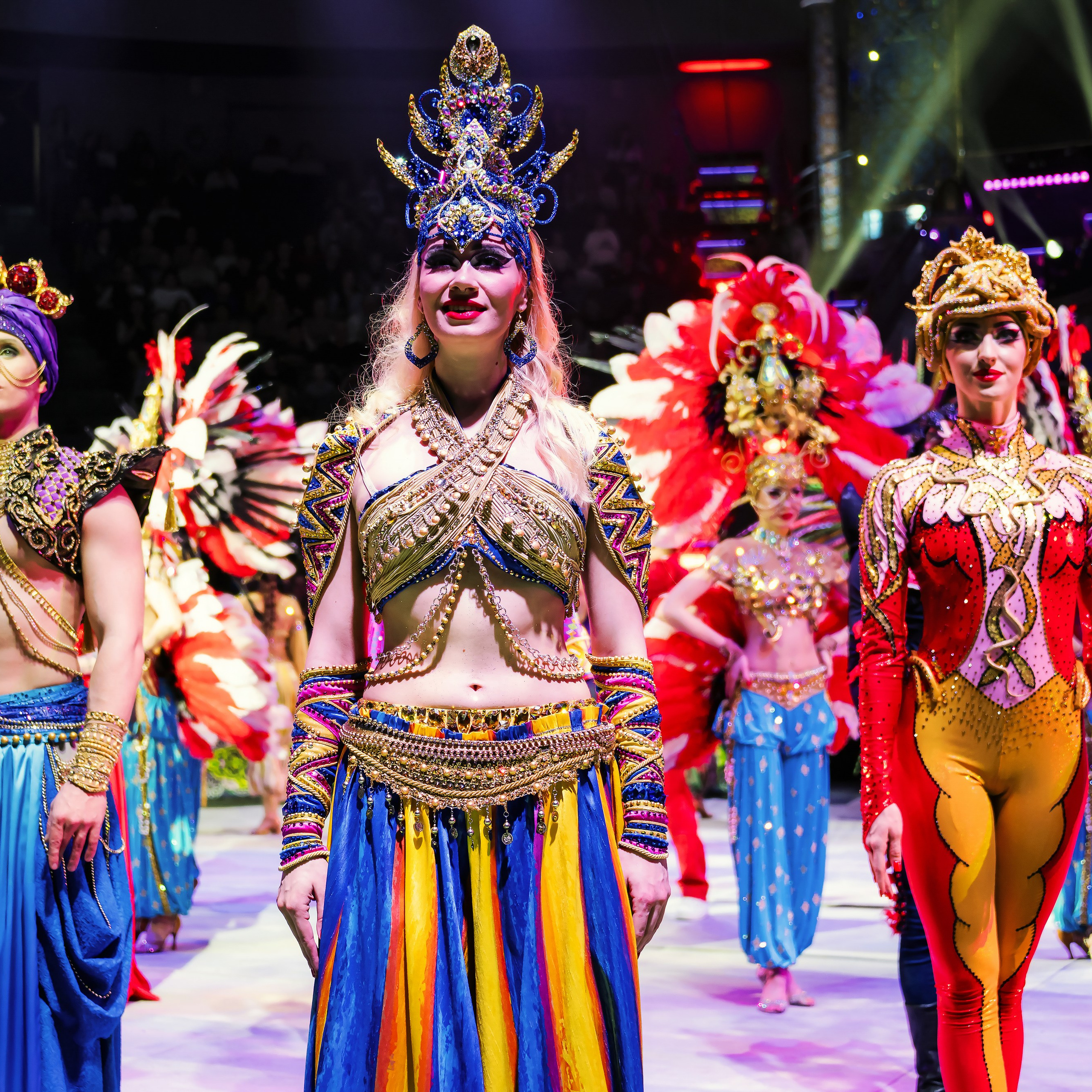 Песчаная сказка Гии Эрадзе — волшебное шоу 🎪, которое должен увидеть каждый, кто ценит красоту🌹, талант 🎭 и умение мечтать 💫. Цирковой фотограф Андрей Пухов (Jazz)