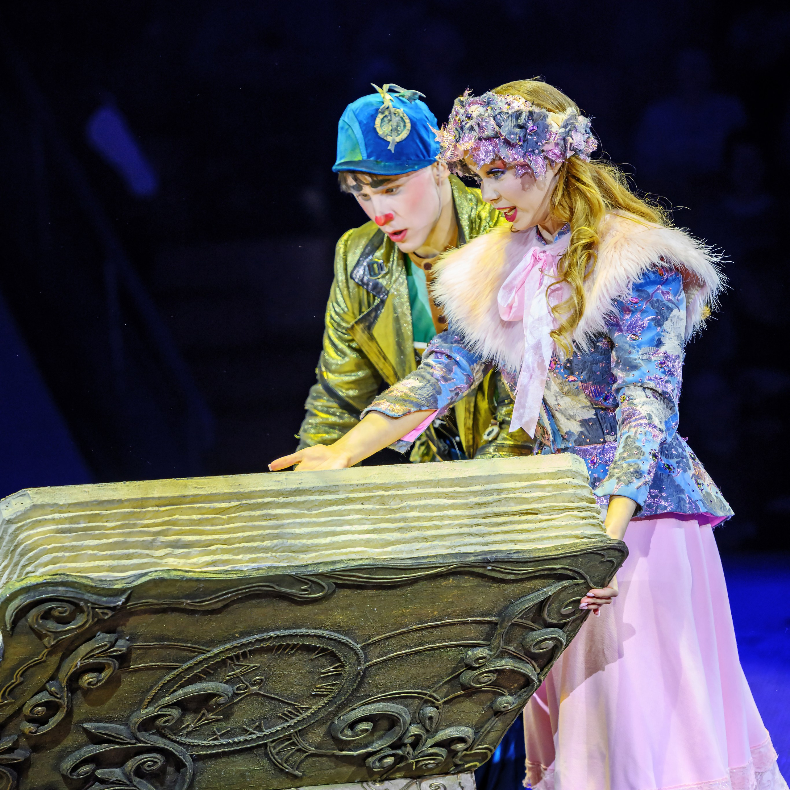 «13 месяцев. Шоу ледяных фонтанов»❄💙. Фотограф Андрей Пухов (Jazz)