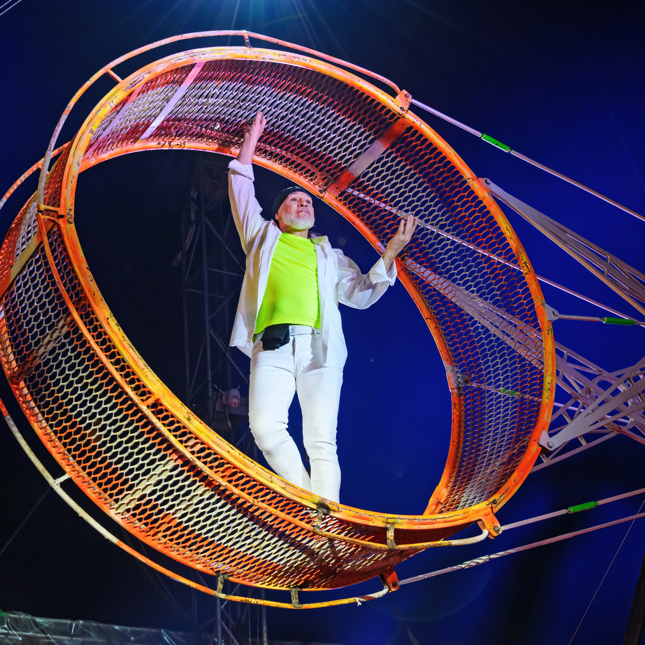 Международный цирк"HAPPY CIRCUS». Фотограф Андрей Пухов (Jazz)