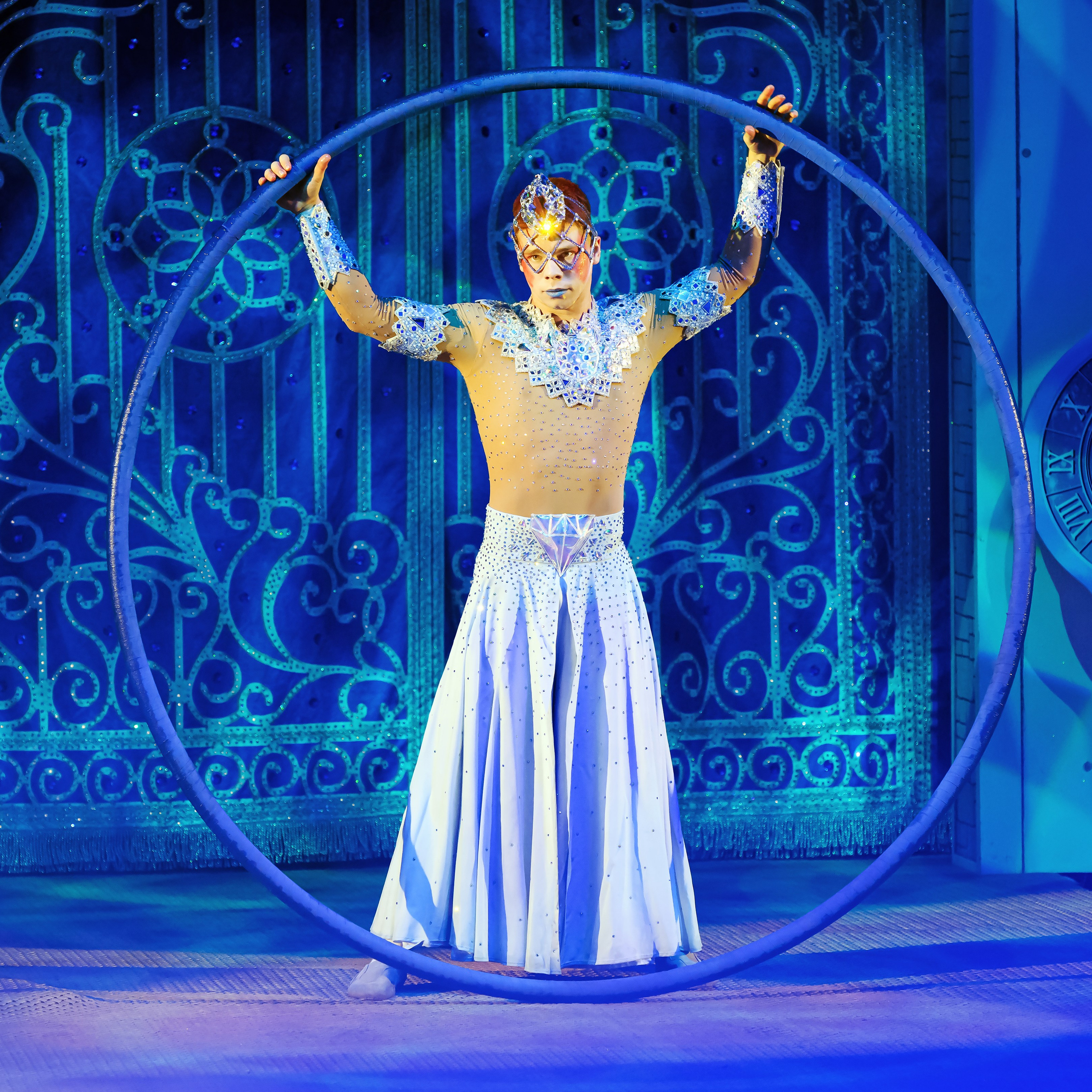 «13 месяцев. Шоу ледяных фонтанов»❄💙. Фотограф Андрей Пухов (Jazz)