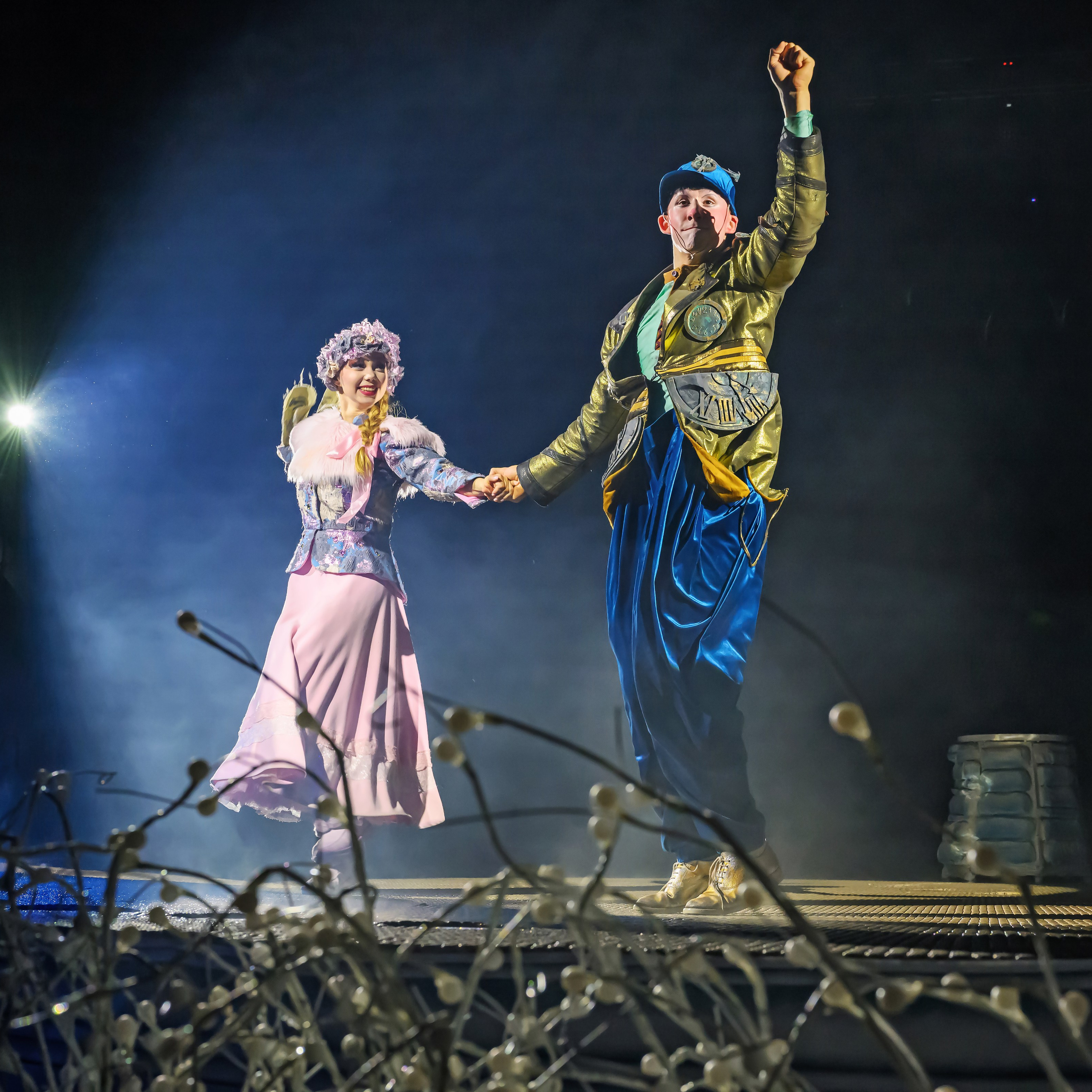 «13 месяцев. Шоу ледяных фонтанов»❄💙. Фотограф Андрей Пухов (Jazz)