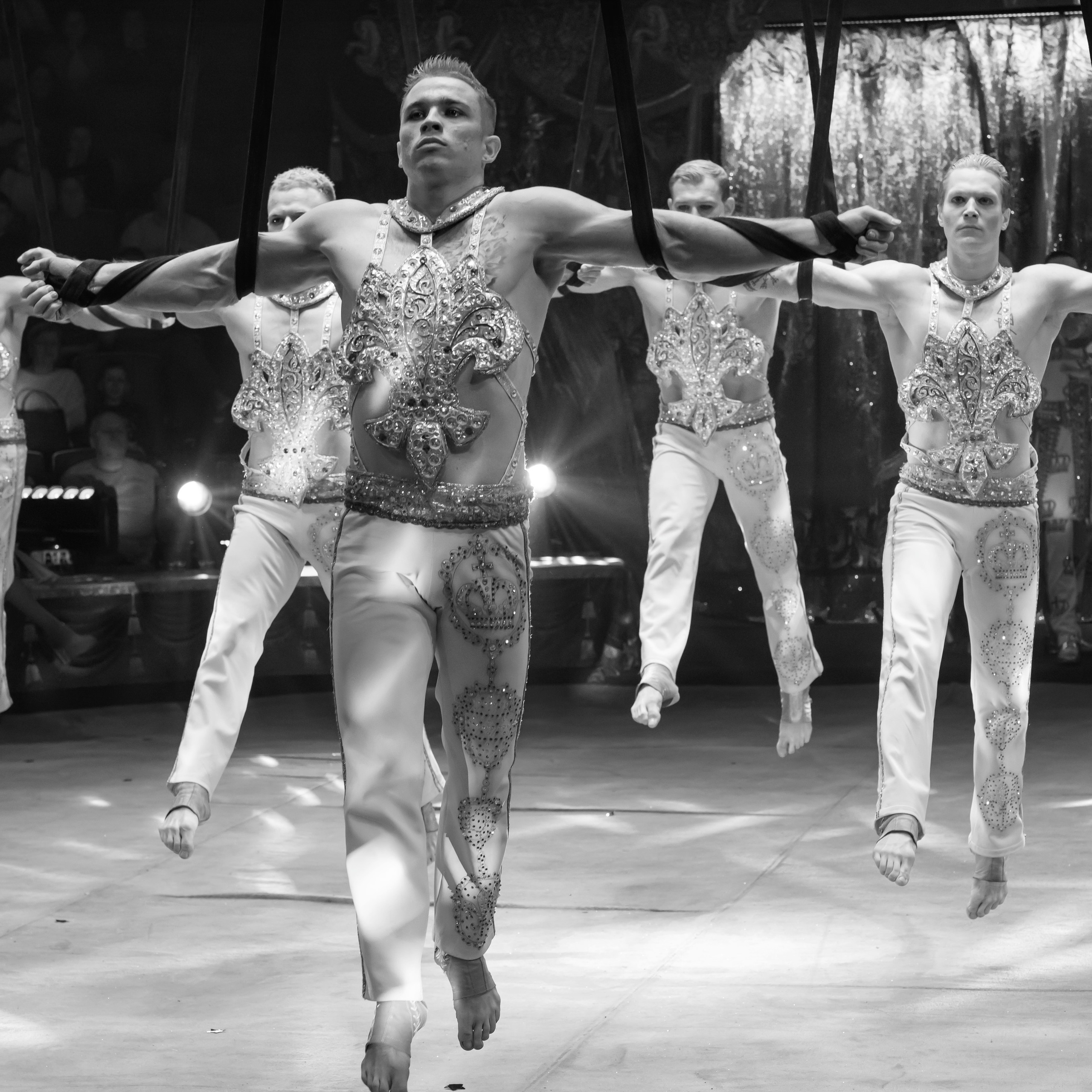 ГРАНДИОЗНОЕ ЦИРКОВОЕ ШОУ ЗАСЛУЖЕННОГО АРТИСТА РОССИИ ГИИ ЭРАДЗЕ. Фотограф Андрей Пухов (Jazz)