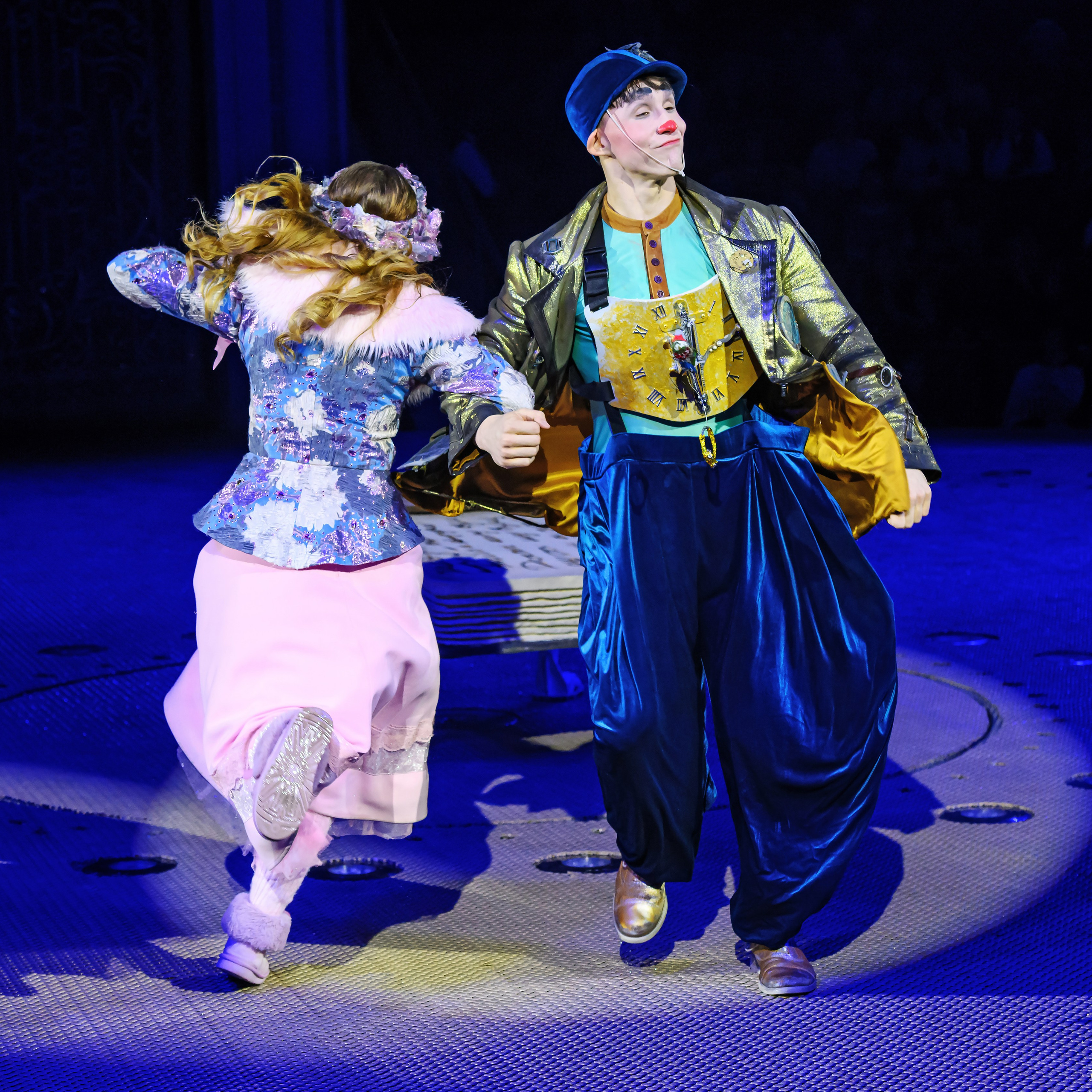 «13 месяцев. Шоу ледяных фонтанов»❄💙. Фотограф Андрей Пухов (Jazz)