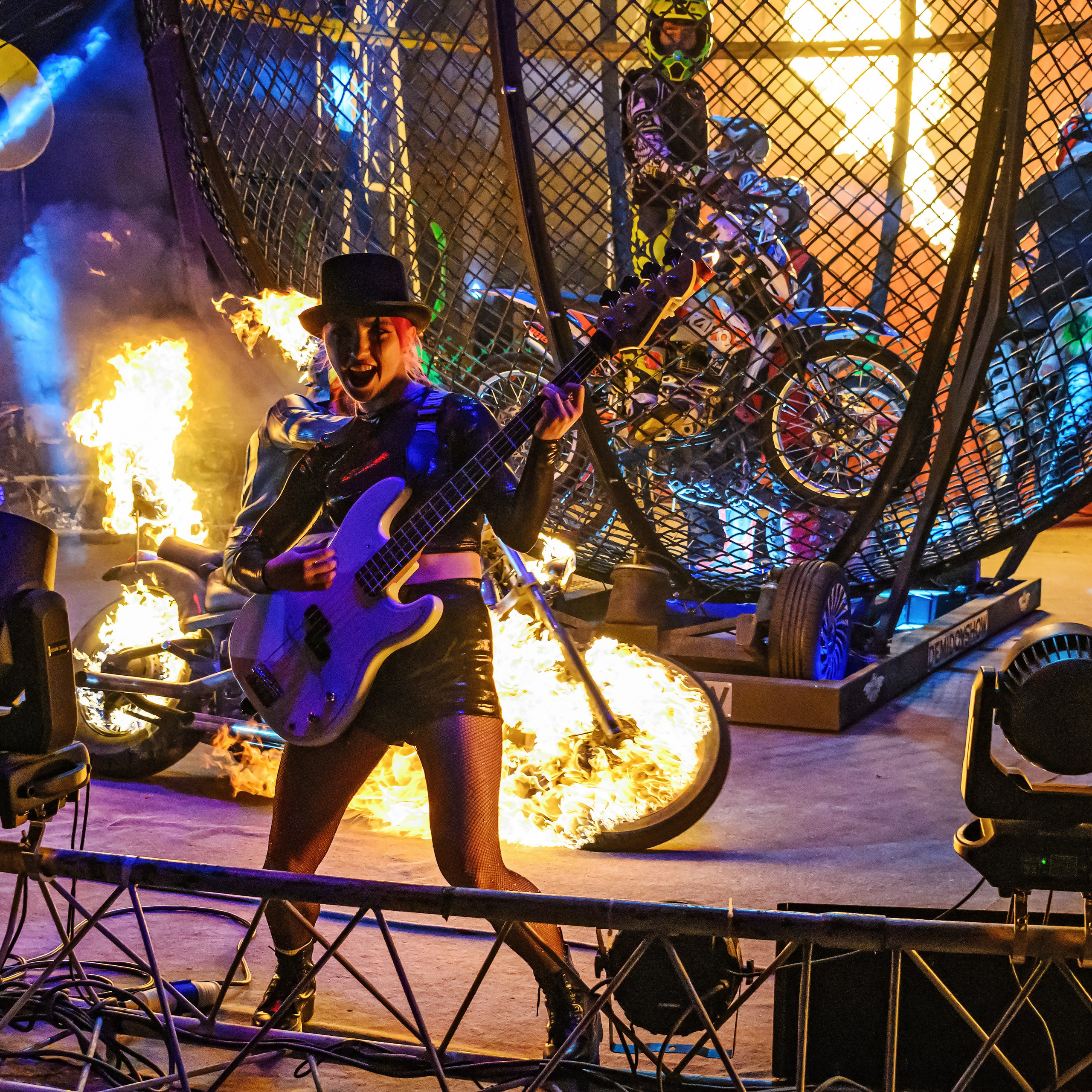 Шоу Демидовых. Цирковой фотограф Андрей Пухов (Jazz)