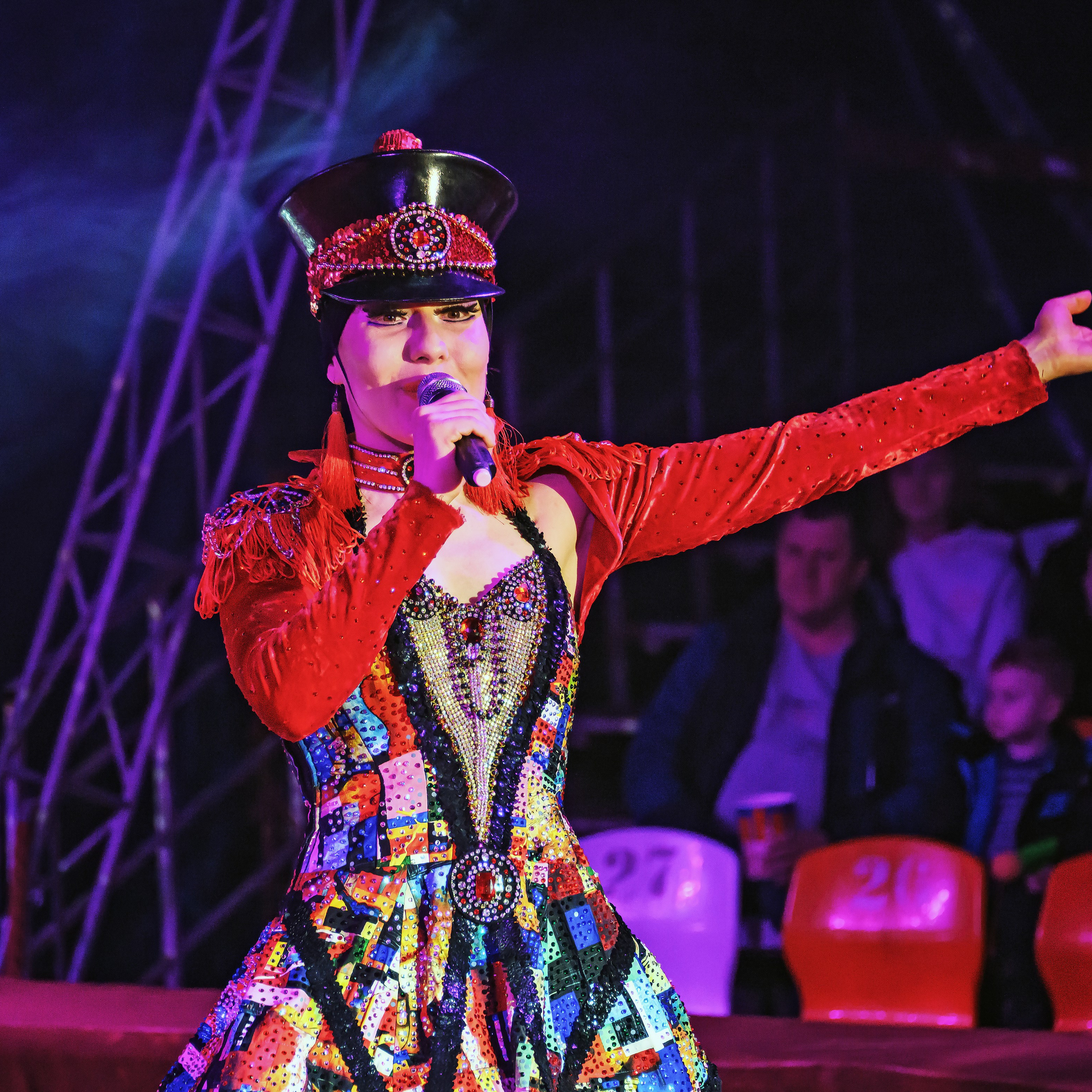 Международный цирк"HAPPY CIRCUS». Фотограф Андрей Пухов (Jazz)