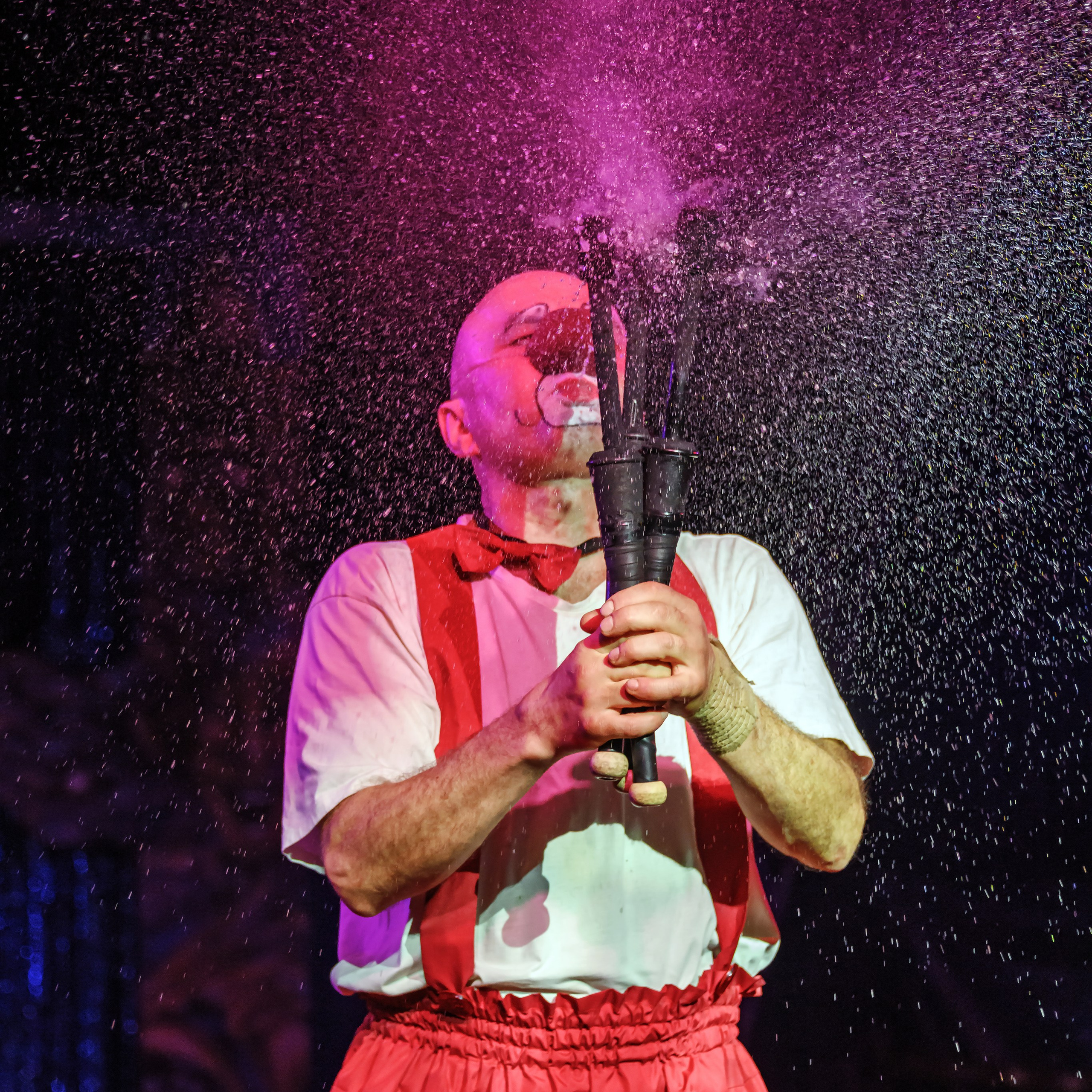 Международный цирк"HAPPY CIRCUS». Фотограф Андрей Пухов (Jazz)