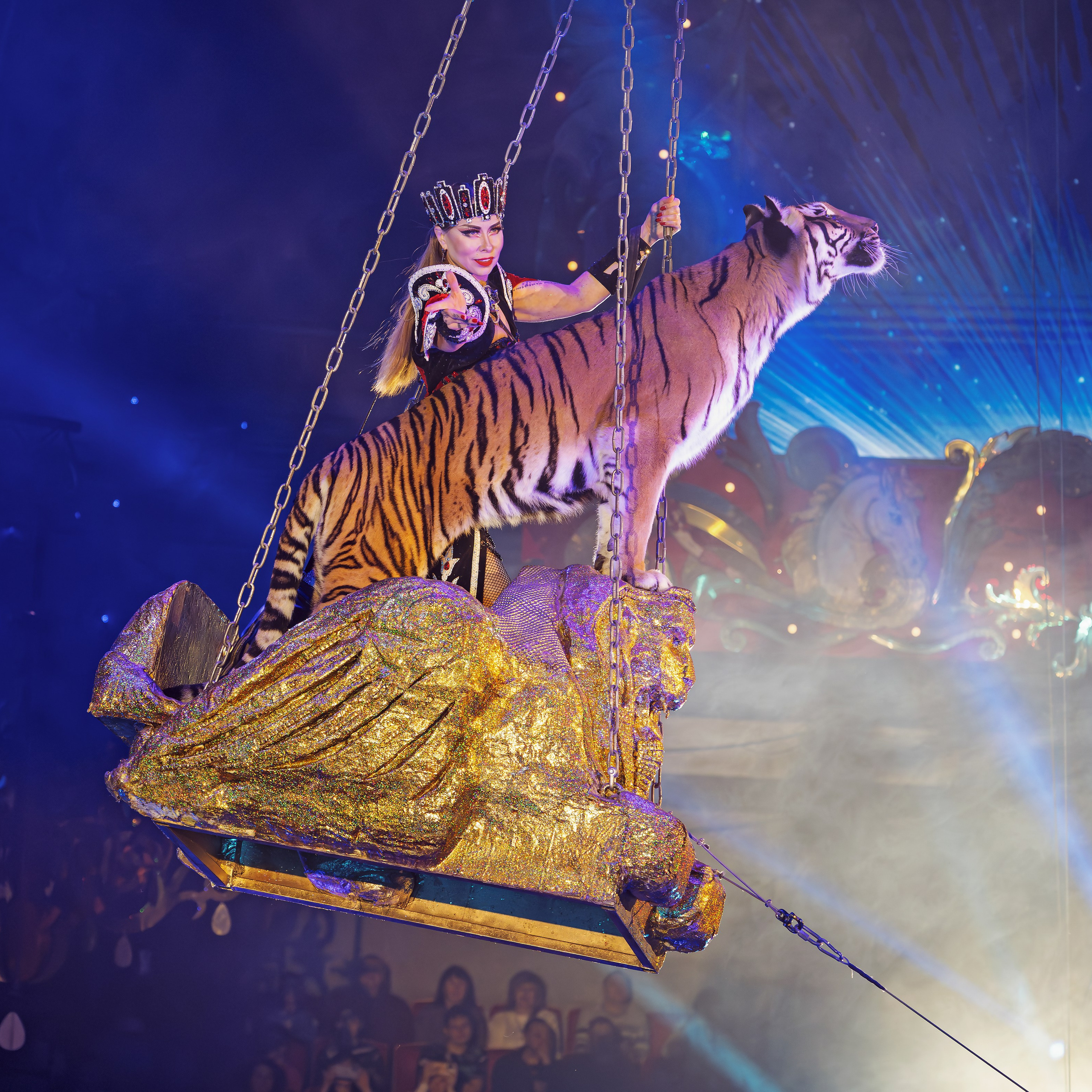 ГРАНДИОЗНОЕ ЦИРКОВОЕ ШОУ ЗАСЛУЖЕННОГО АРТИСТА РОССИИ ГИИ ЭРАДЗЕ. Фотограф Андрей Пухов (Jazz)