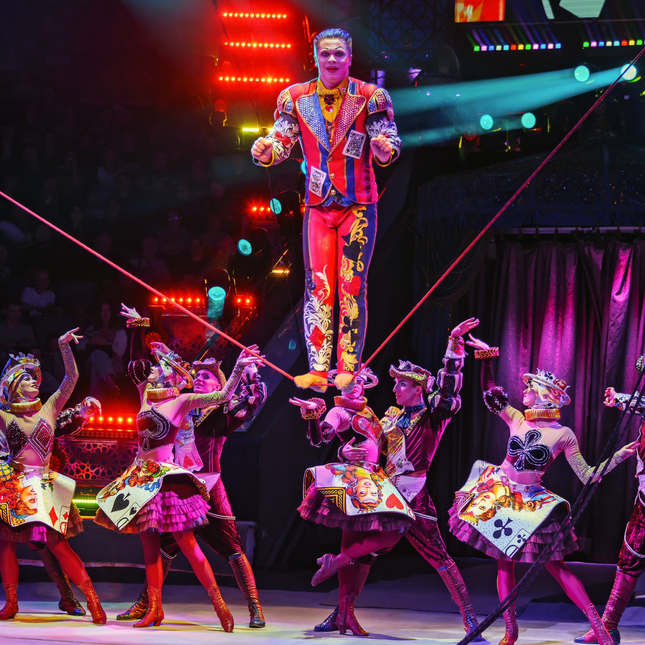 Песчаная сказка Гии Эрадзе — волшебное шоу 🎪, которое должен увидеть каждый, кто ценит красоту🌹, талант 🎭 и умение мечтать 💫. Цирковой фотограф Андрей Пухов (Jazz)