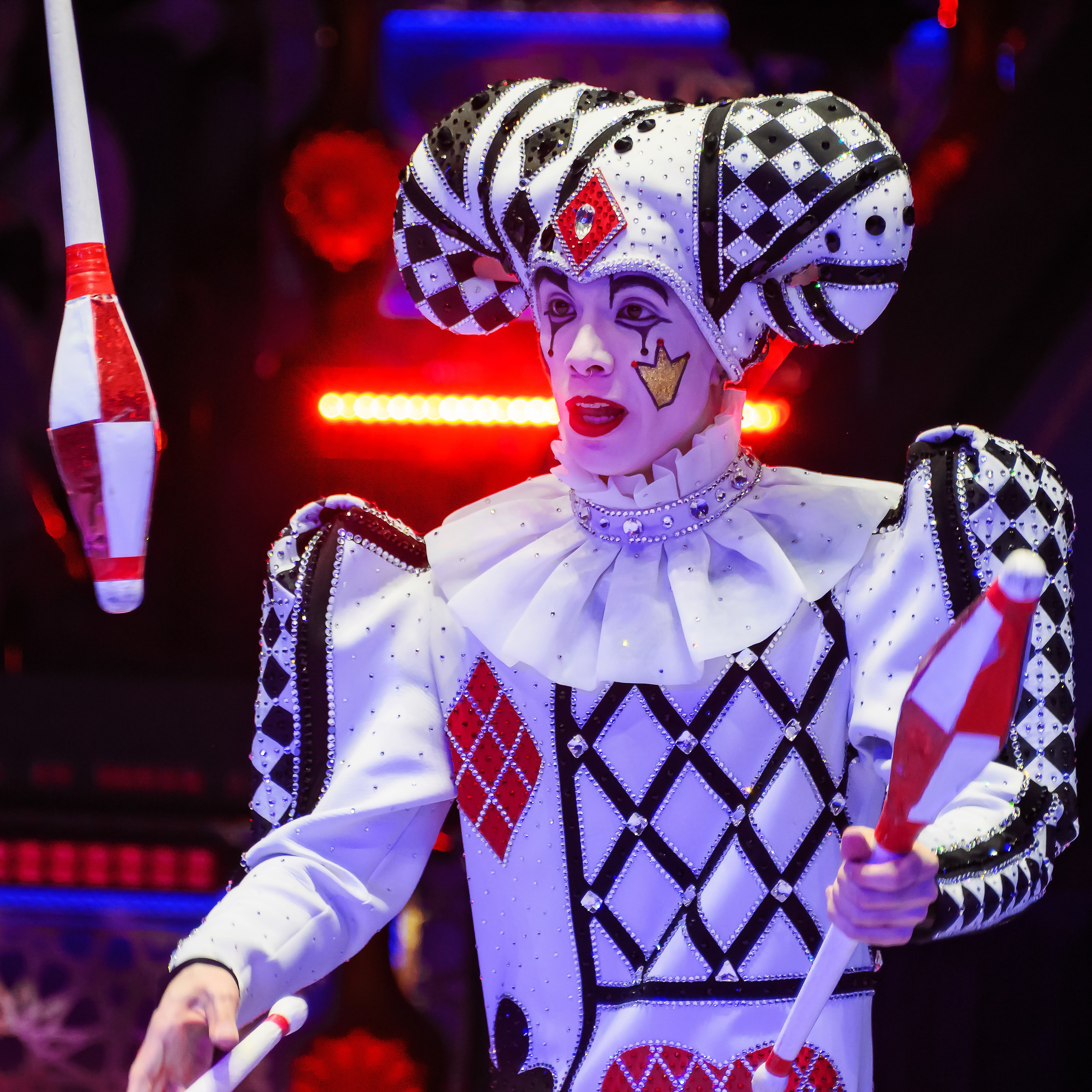 Песчаная сказка Гии Эрадзе — волшебное шоу 🎪, которое должен увидеть каждый, кто ценит красоту🌹, талант 🎭 и умение мечтать 💫. Цирковой фотограф Андрей Пухов (Jazz)