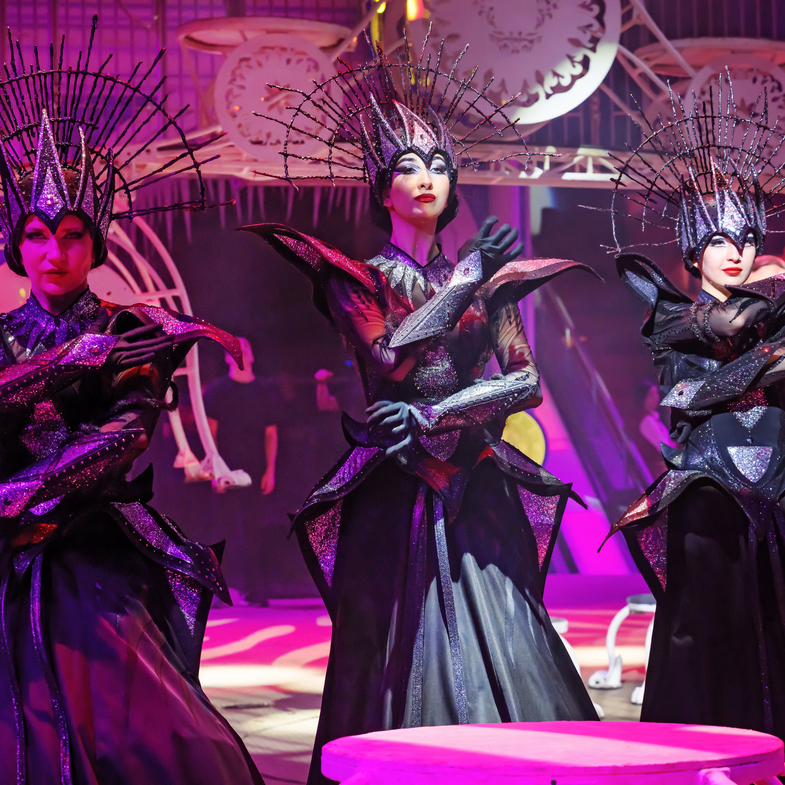 «13 месяцев. Шоу ледяных фонтанов»❄💙. Фотограф Андрей Пухов (Jazz)