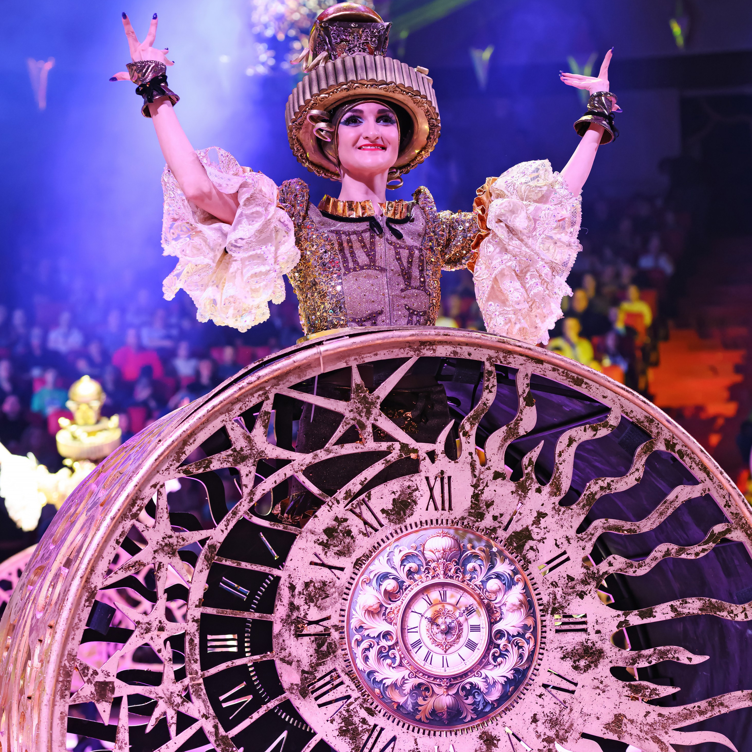 «13 месяцев. Шоу ледяных фонтанов»❄💙. Фотограф Андрей Пухов (Jazz)