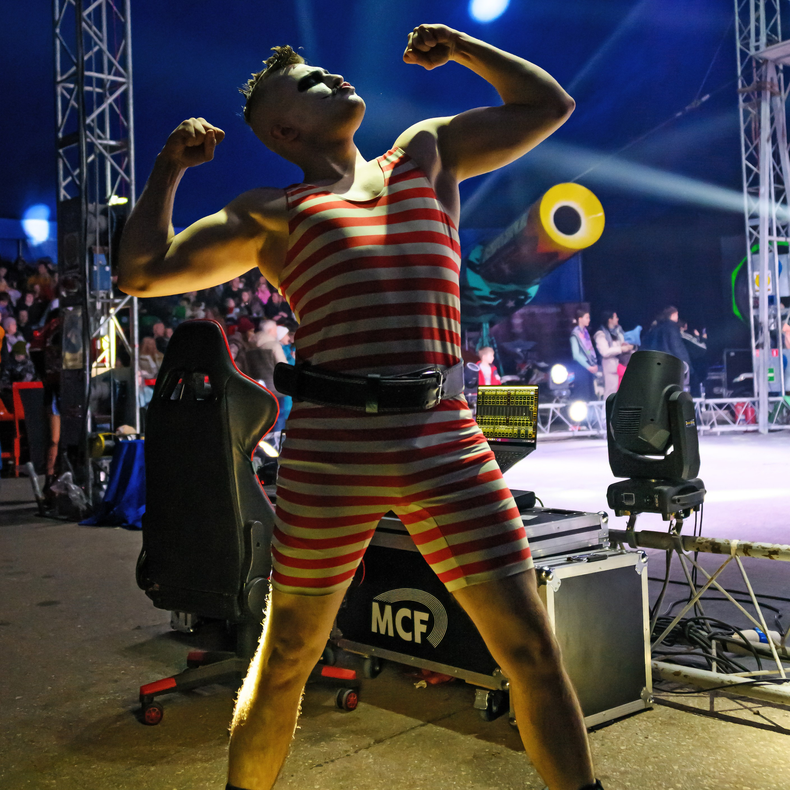 Шоу Демидовых. Цирковой фотограф Андрей Пухов (Jazz)