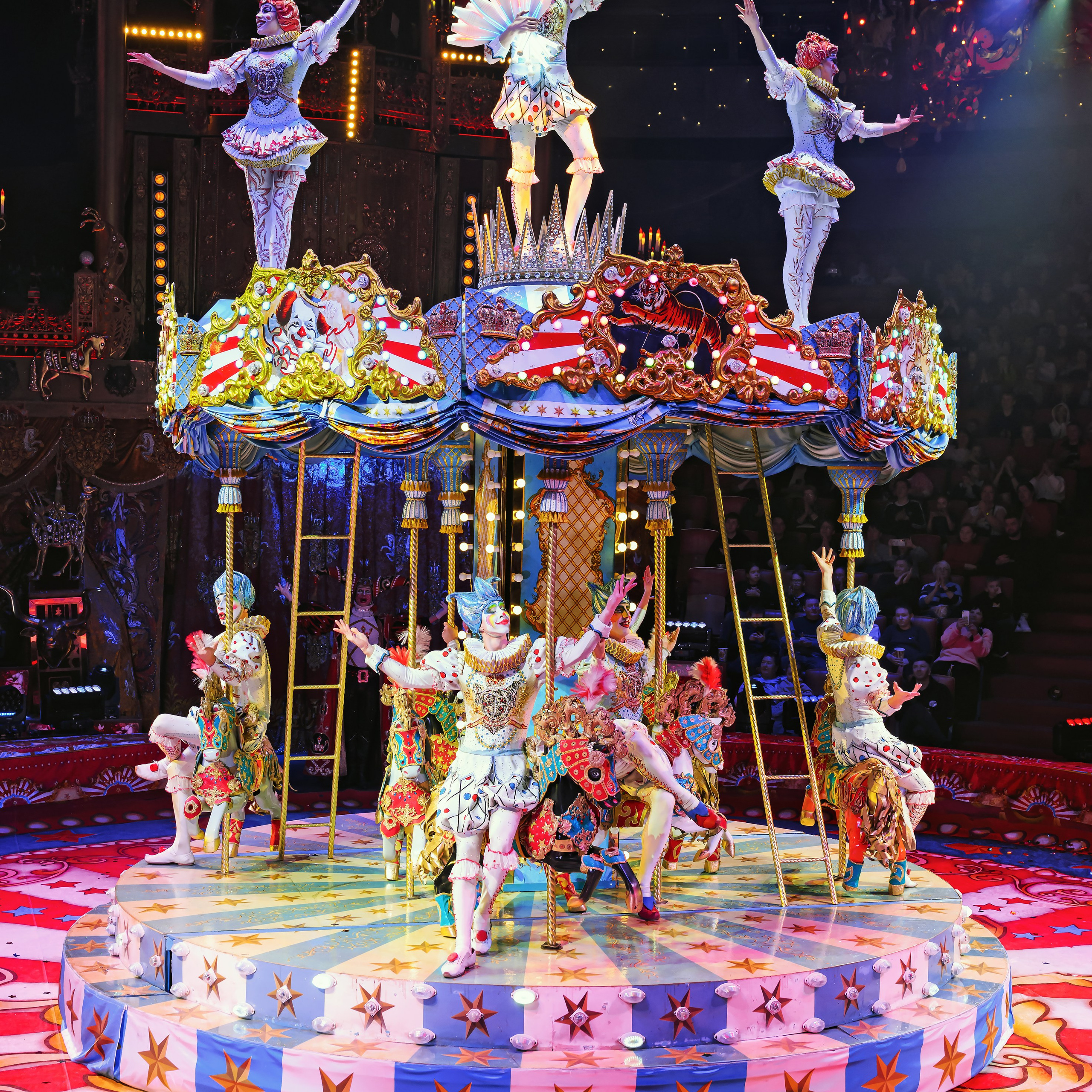 Шоу «Королевский цирк». Фотограф Андрей Пухов (Jazz)