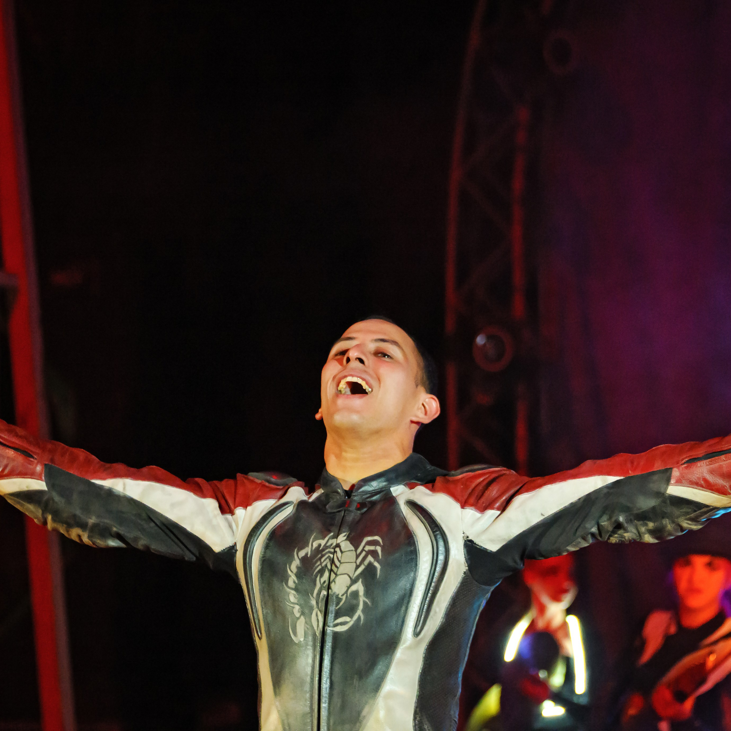 Шоу Демидовых. Цирковой фотограф Андрей Пухов (Jazz)