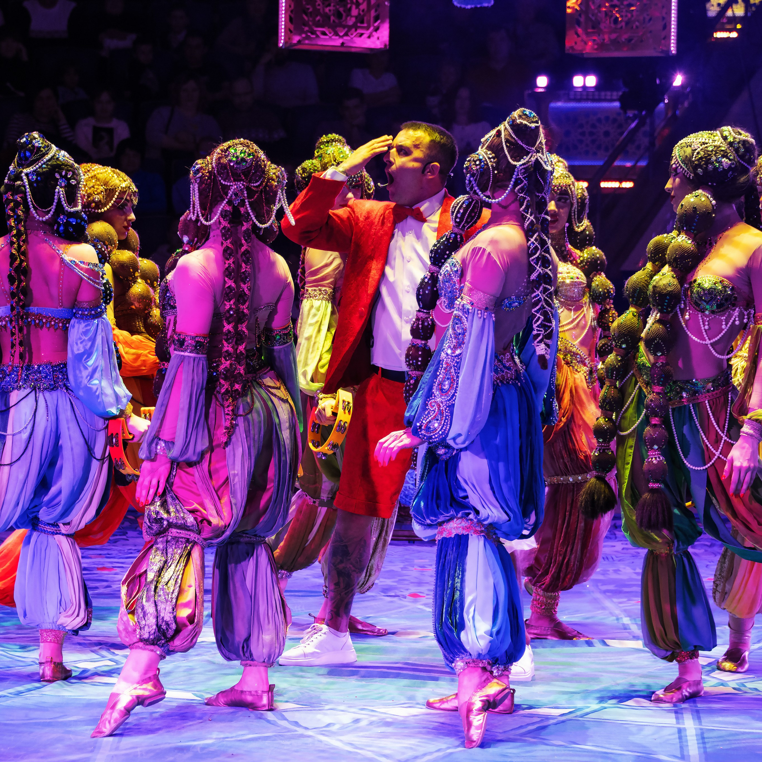 Песчаная сказка Гии Эрадзе — волшебное шоу 🎪, которое должен увидеть каждый, кто ценит красоту🌹, талант 🎭 и умение мечтать 💫. Цирковой фотограф Андрей Пухов (Jazz)