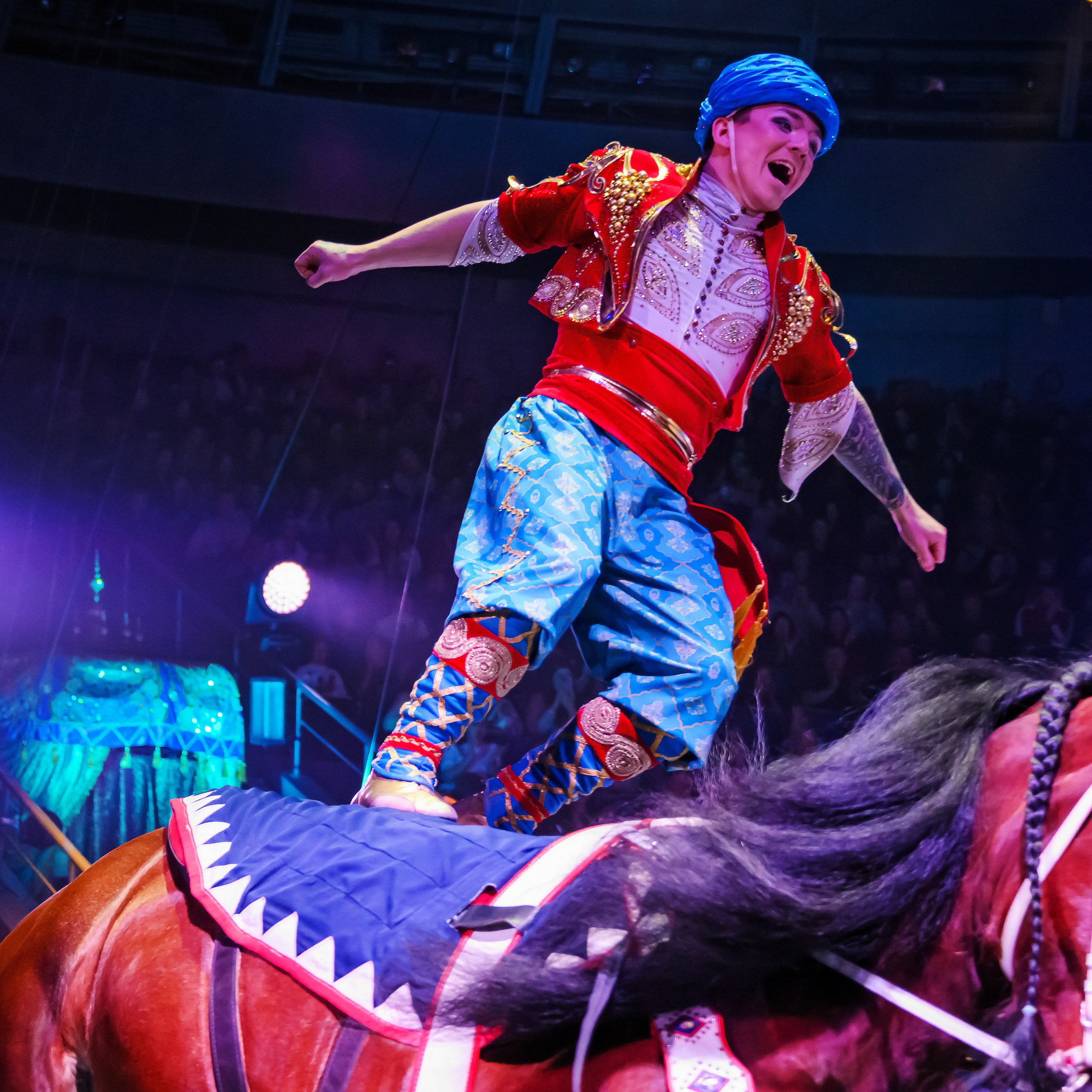 Песчаная сказка Гии Эрадзе — волшебное шоу 🎪, которое должен увидеть каждый, кто ценит красоту🌹, талант 🎭 и умение мечтать 💫. Цирковой фотограф Андрей Пухов (Jazz)