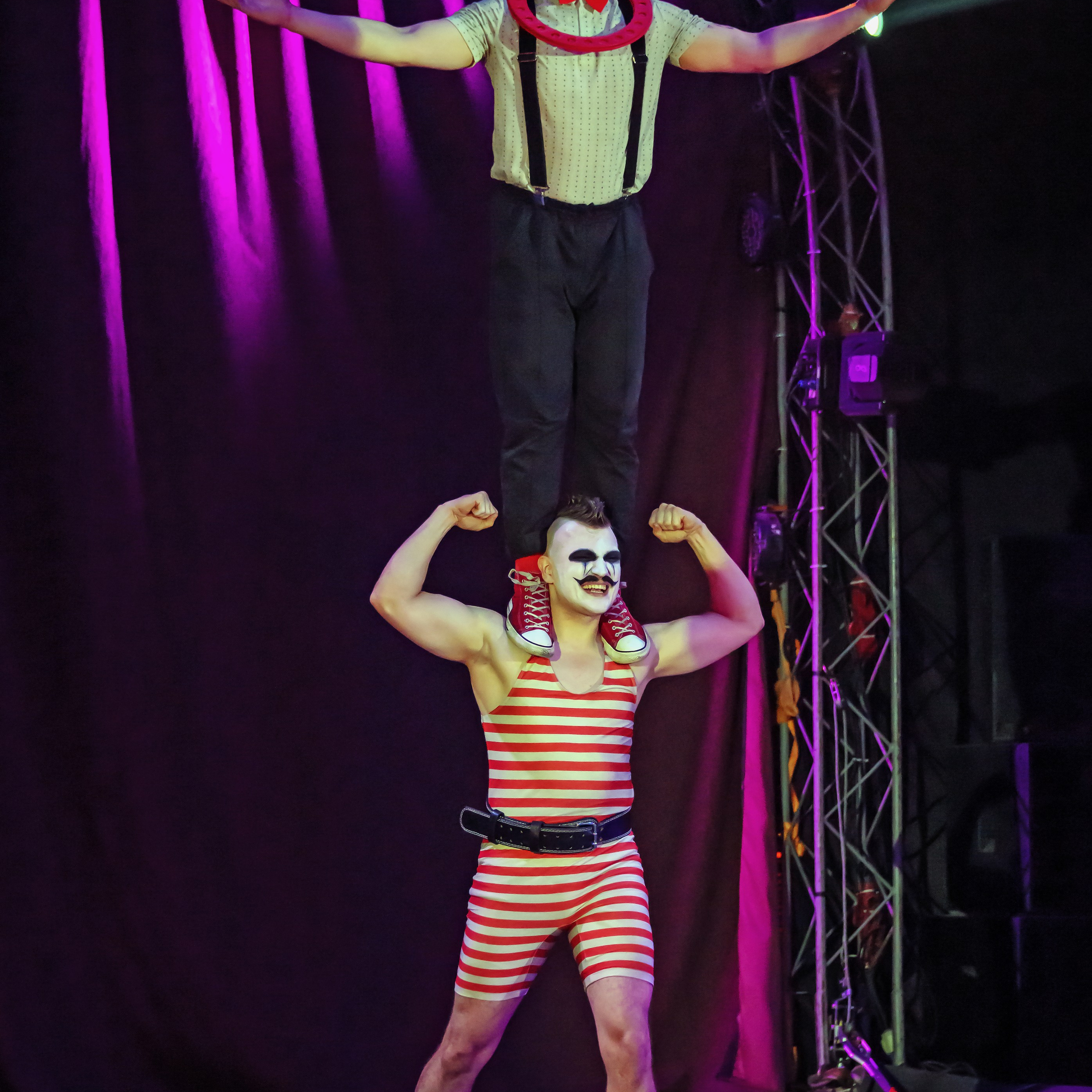 Шоу Демидовых. Цирковой фотограф Андрей Пухов (Jazz)