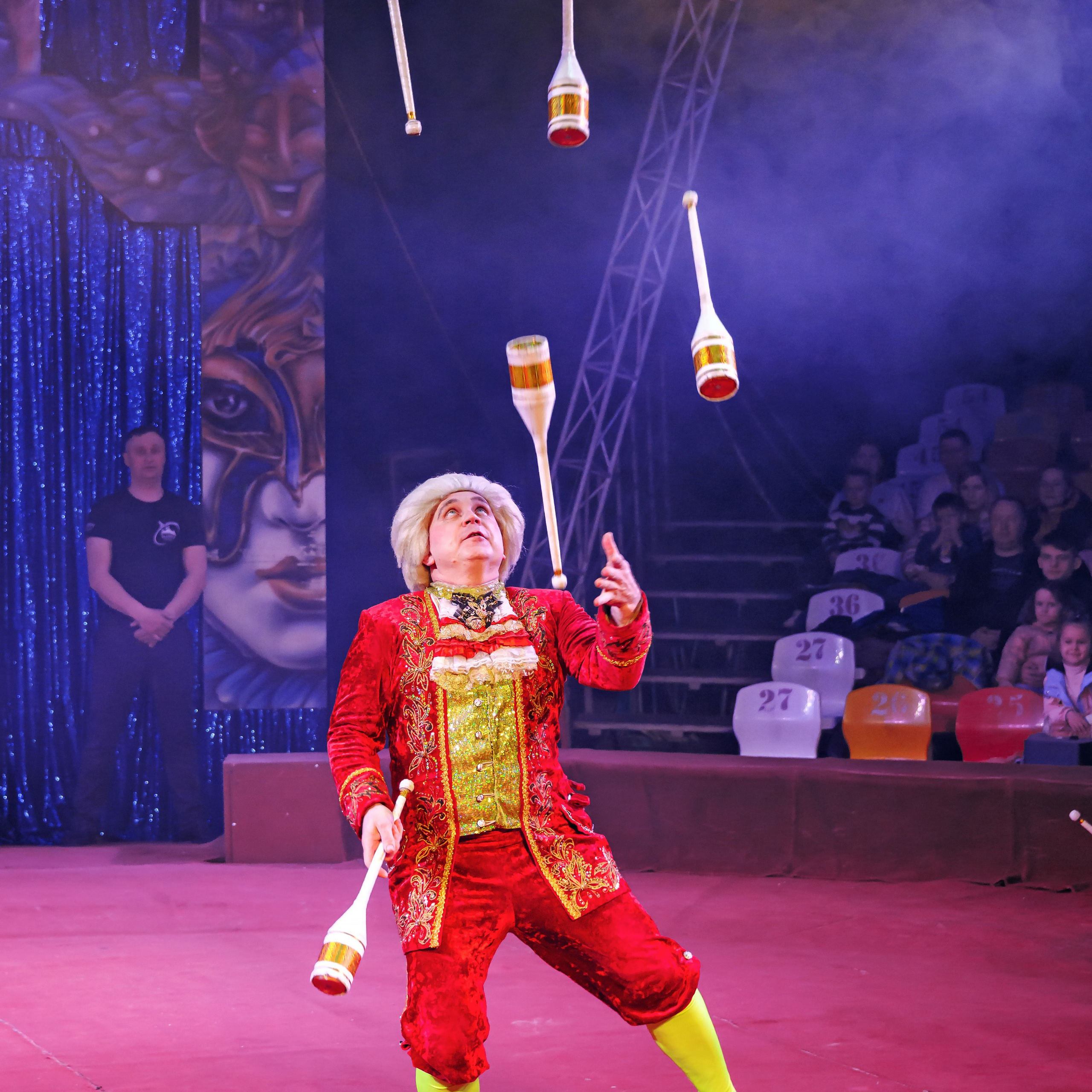 Международный цирк"HAPPY CIRCUS». Фотограф Андрей Пухов (Jazz)