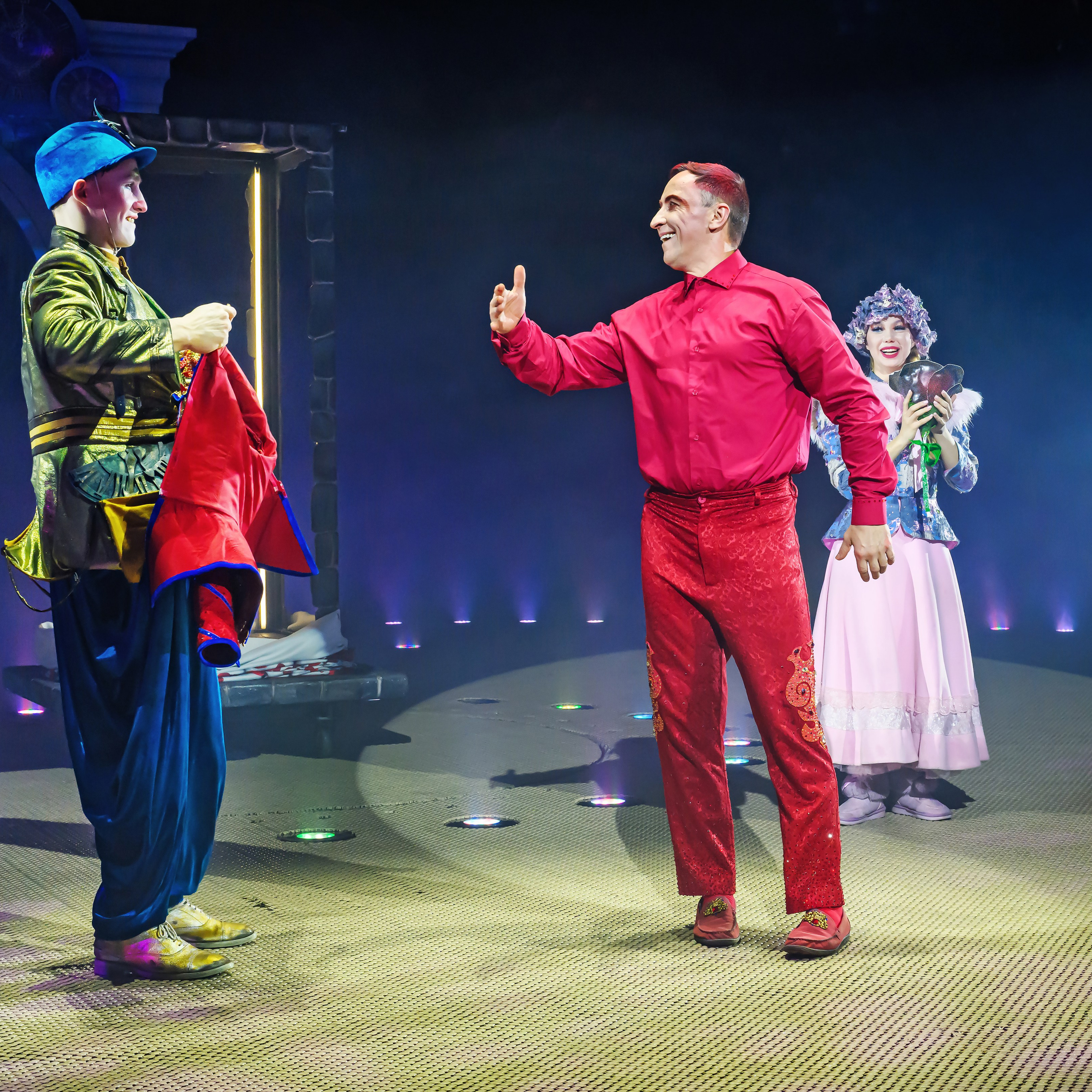 «13 месяцев. Шоу ледяных фонтанов»❄💙. Фотограф Андрей Пухов (Jazz)