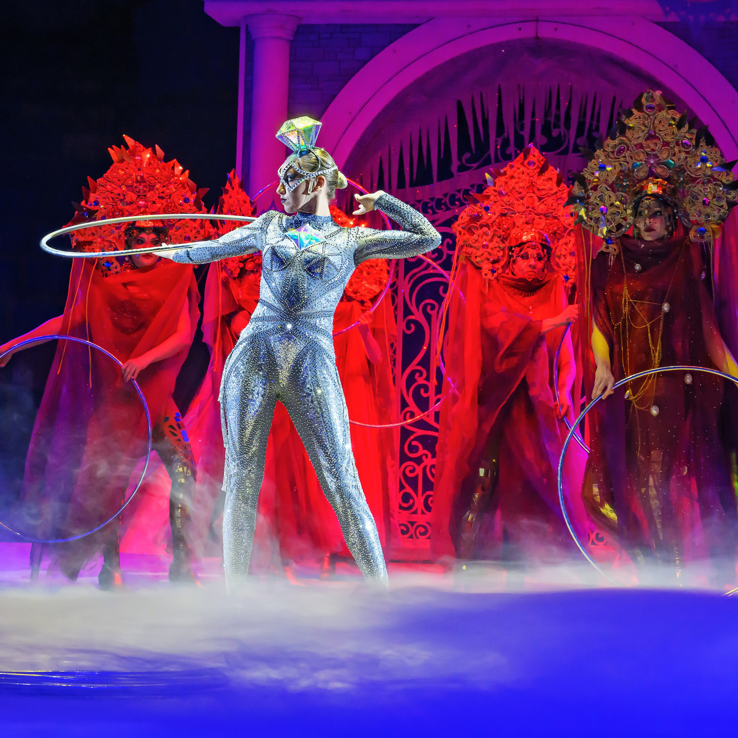 «13 месяцев. Шоу ледяных фонтанов»❄💙. Фотограф Андрей Пухов (Jazz)