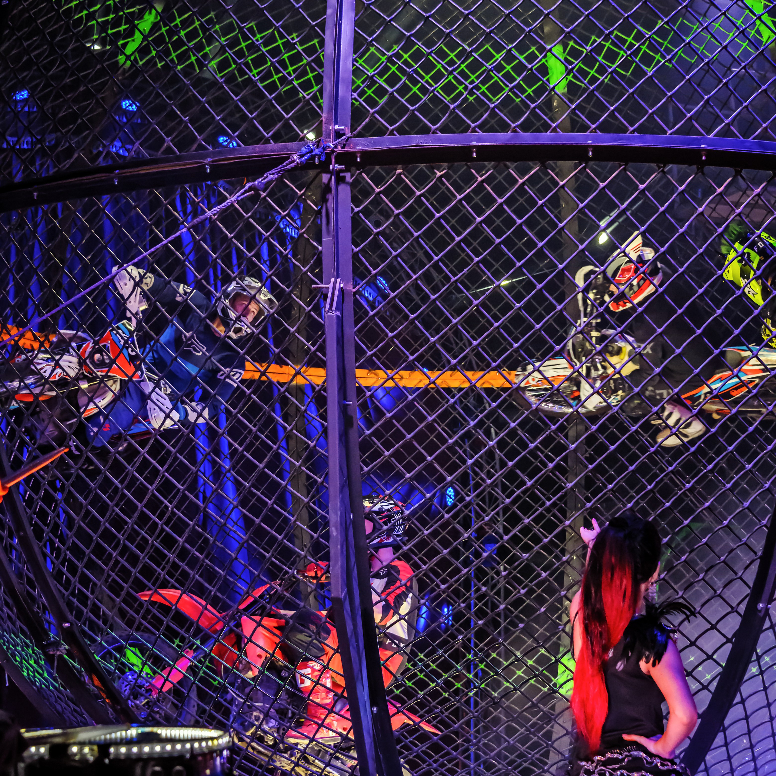 Шоу Демидовых. Цирковой фотограф Андрей Пухов (Jazz)