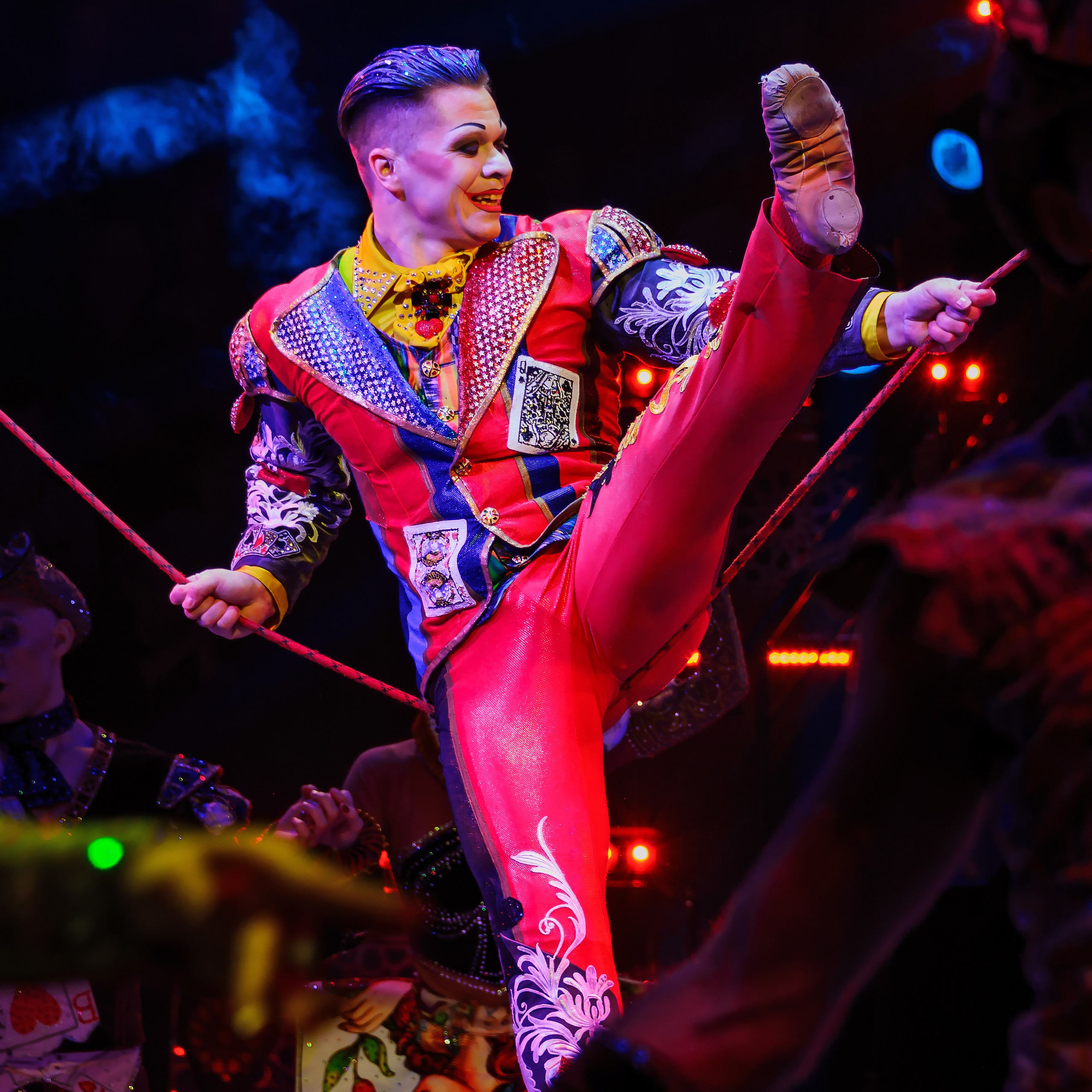 Песчаная сказка Гии Эрадзе — волшебное шоу 🎪, которое должен увидеть каждый, кто ценит красоту🌹, талант 🎭 и умение мечтать 💫. Цирковой фотограф Андрей Пухов (Jazz)