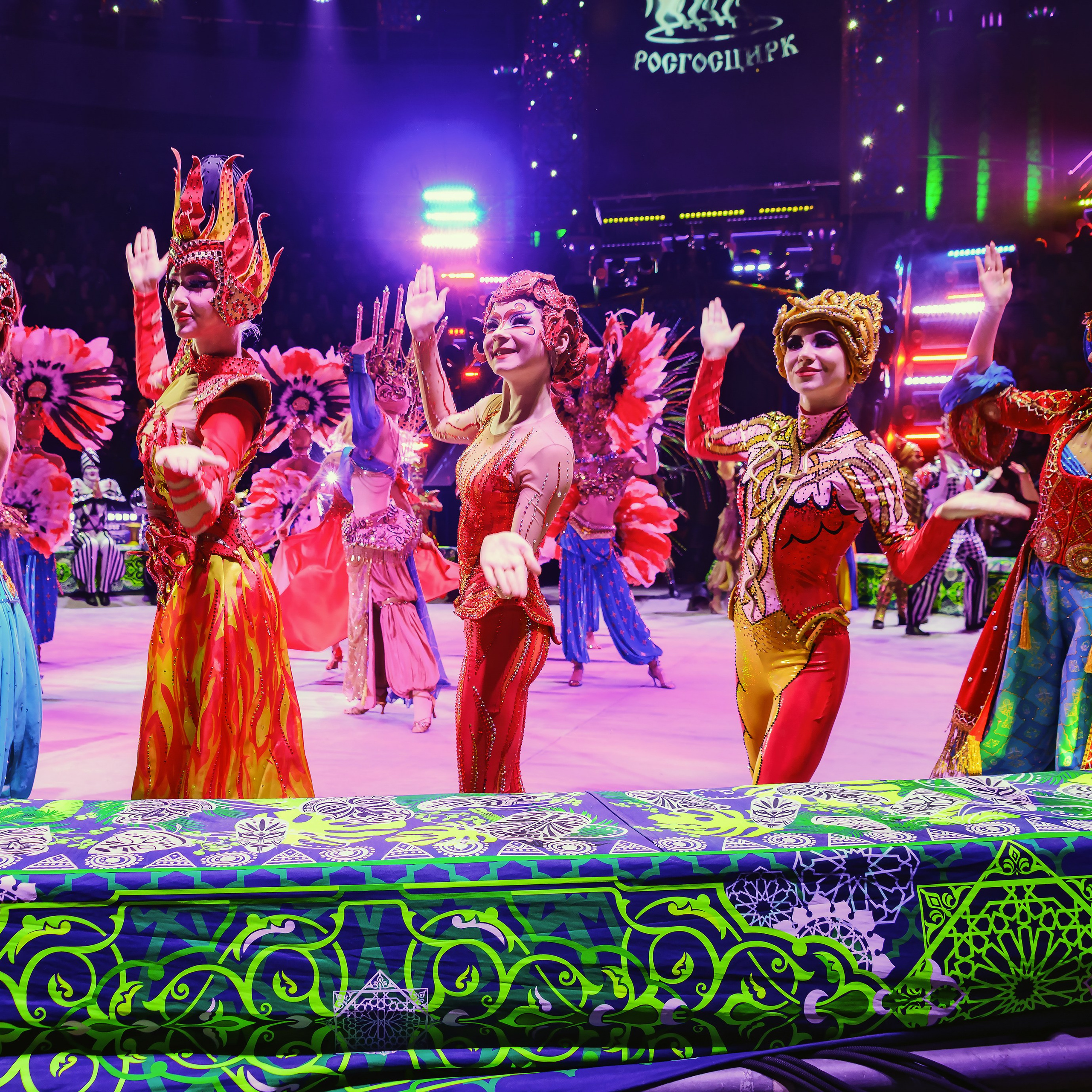 Песчаная сказка Гии Эрадзе — волшебное шоу 🎪, которое должен увидеть каждый, кто ценит красоту🌹, талант 🎭 и умение мечтать 💫. Цирковой фотограф Андрей Пухов (Jazz)