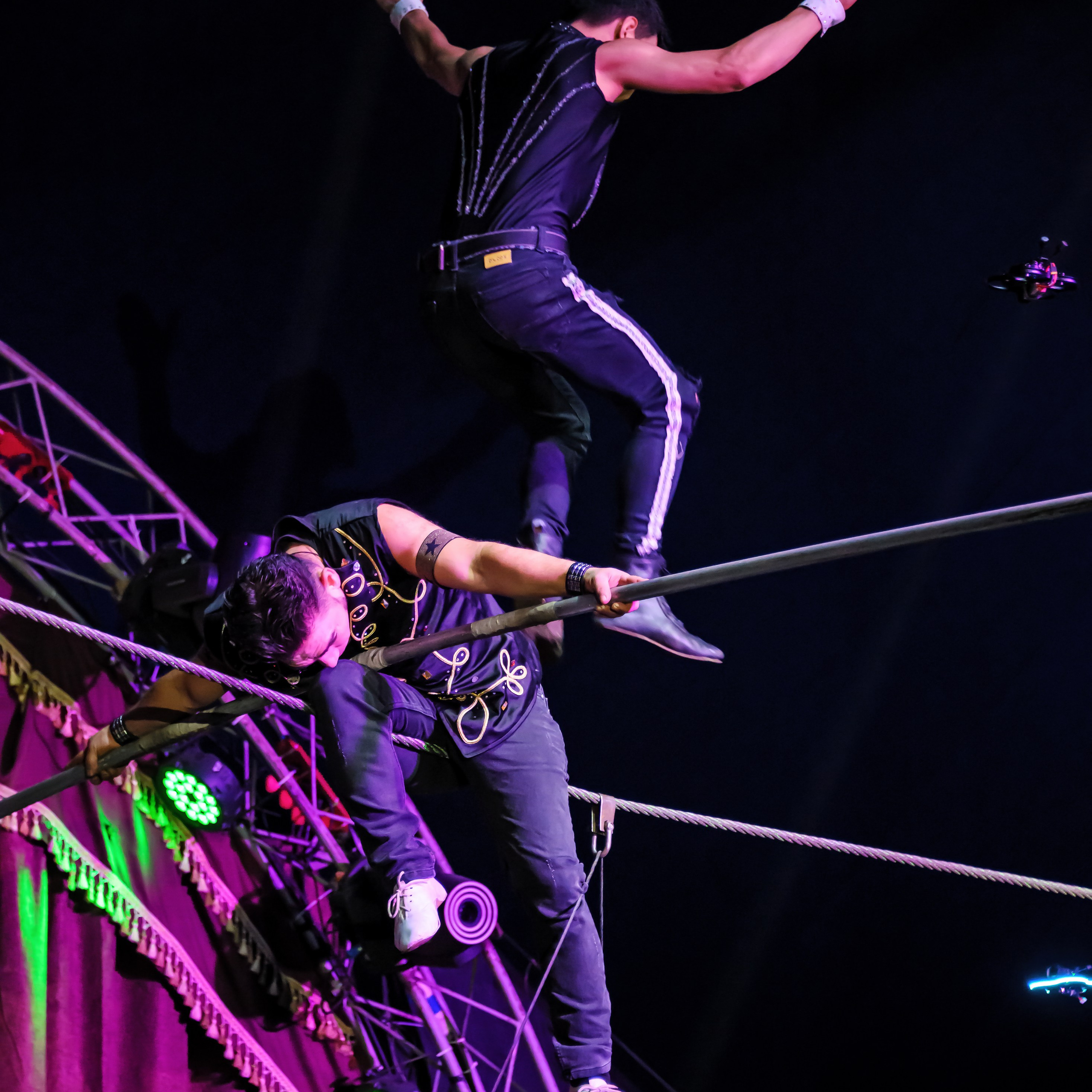 Шоу Демидовых. Цирковой фотограф Андрей Пухов (Jazz)